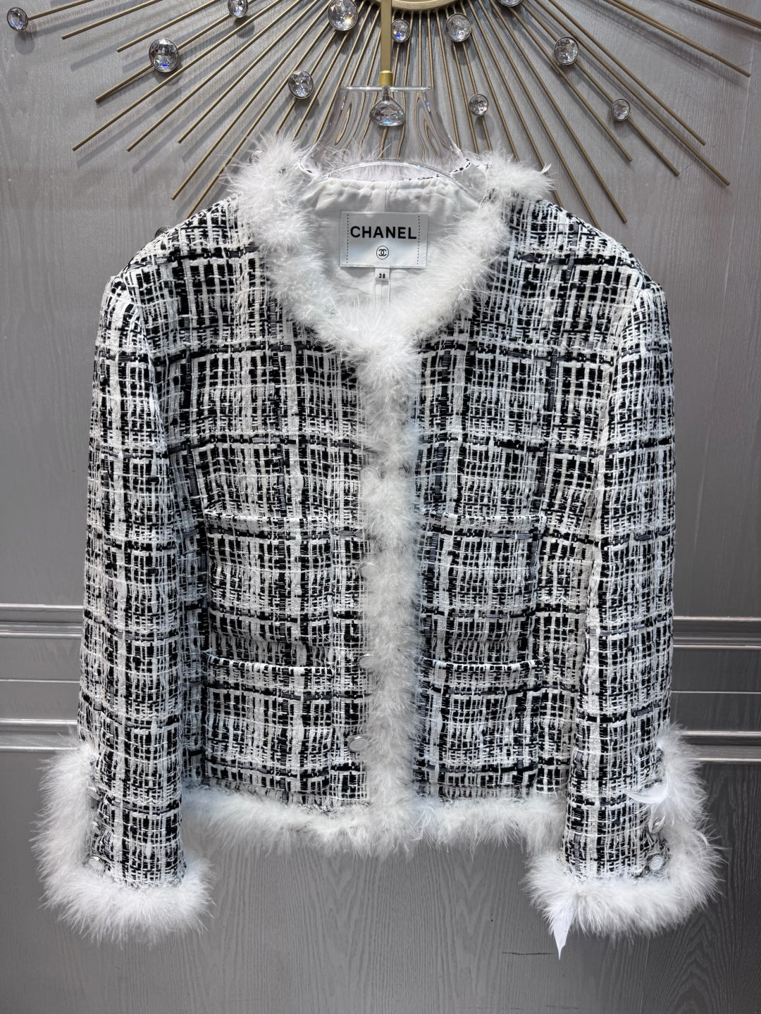 Cha 25fw Black and white checkered feather border jacket