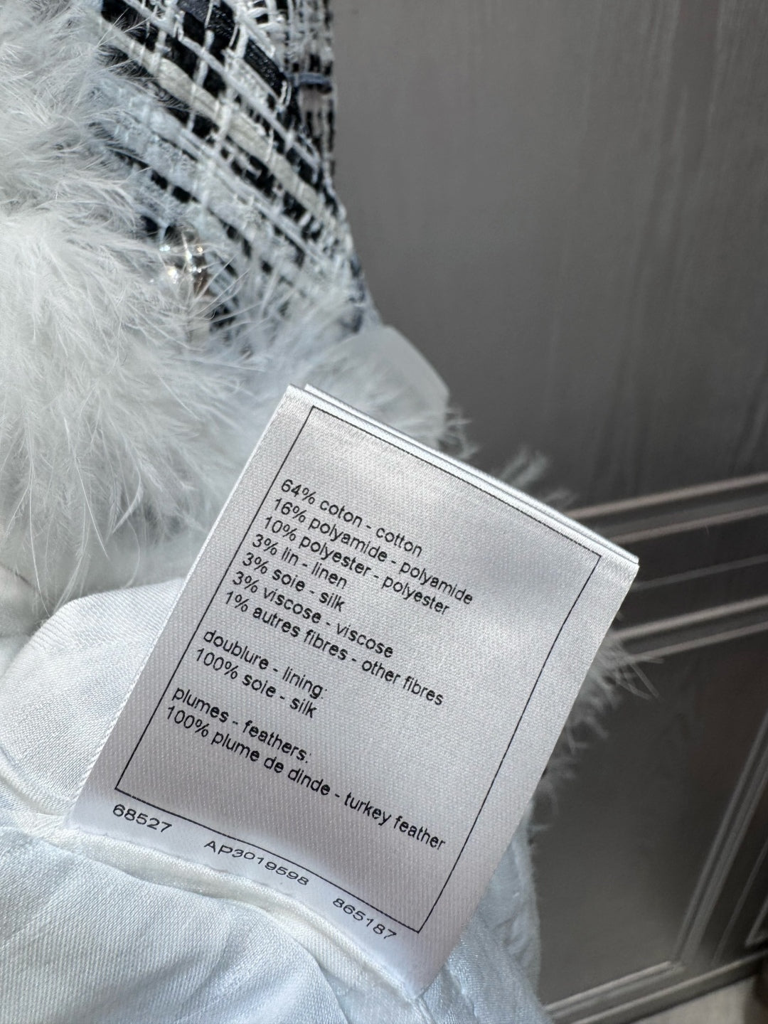 Cha 25fw Black and white checkered feather border jacket