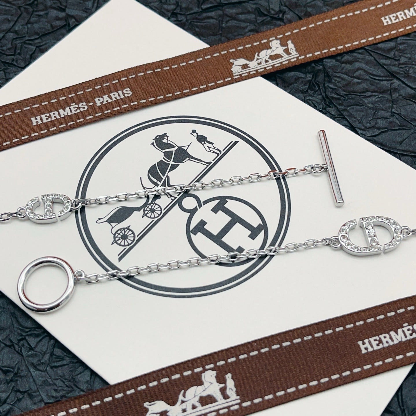 h**Pig nose gold sweater chain