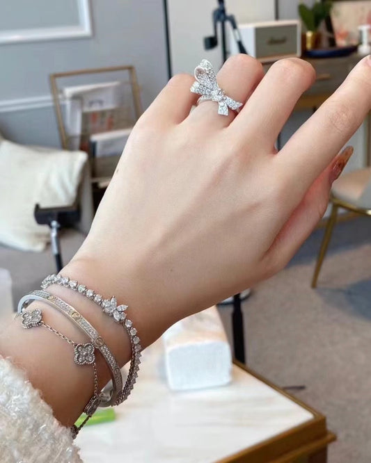 High-carbon diamond top-grade S925 sterling silver platinum set with diamonds