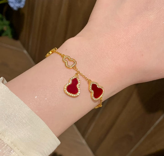 Red agate six-gourd bracelet
