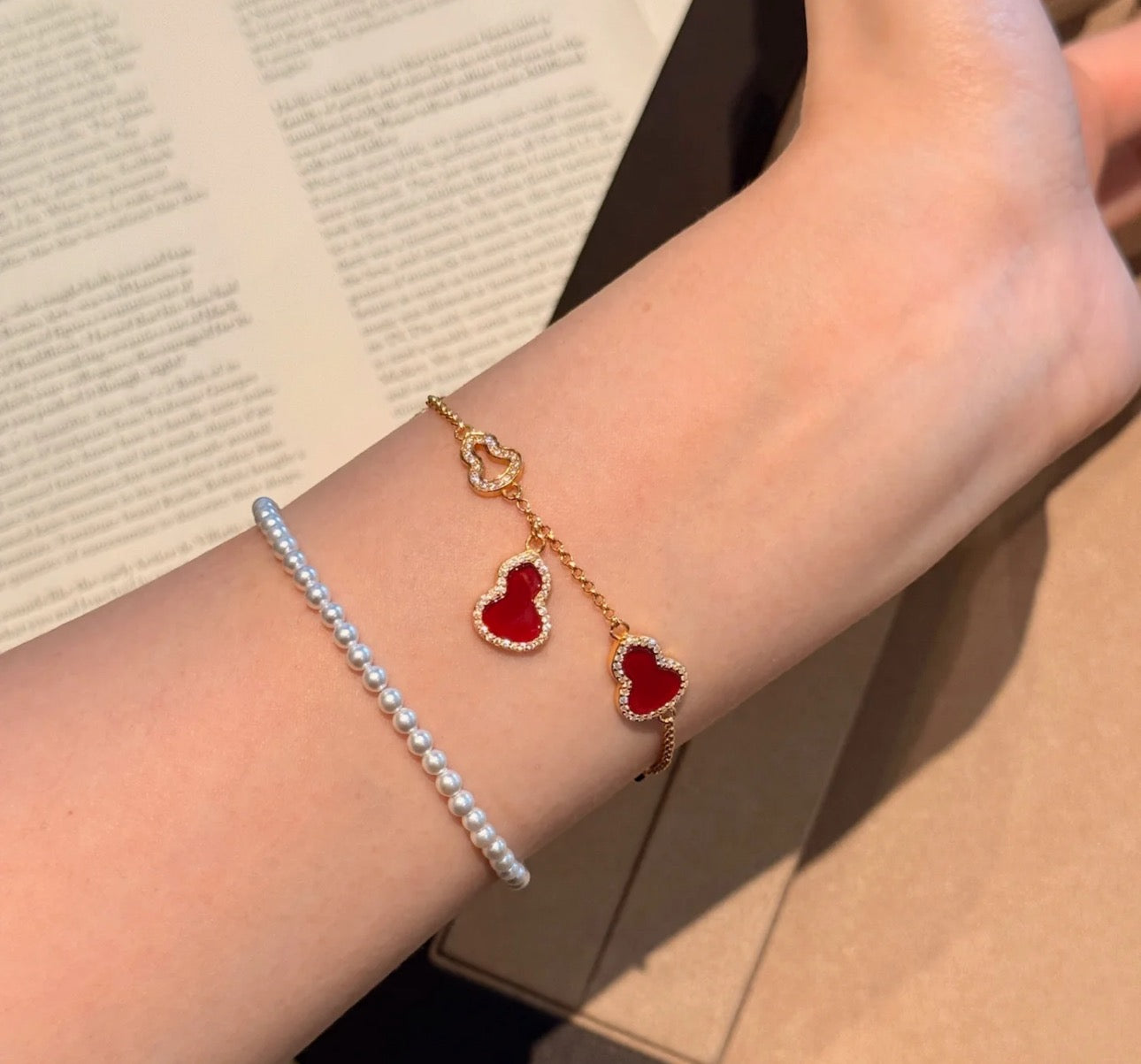 Red agate six-gourd bracelet