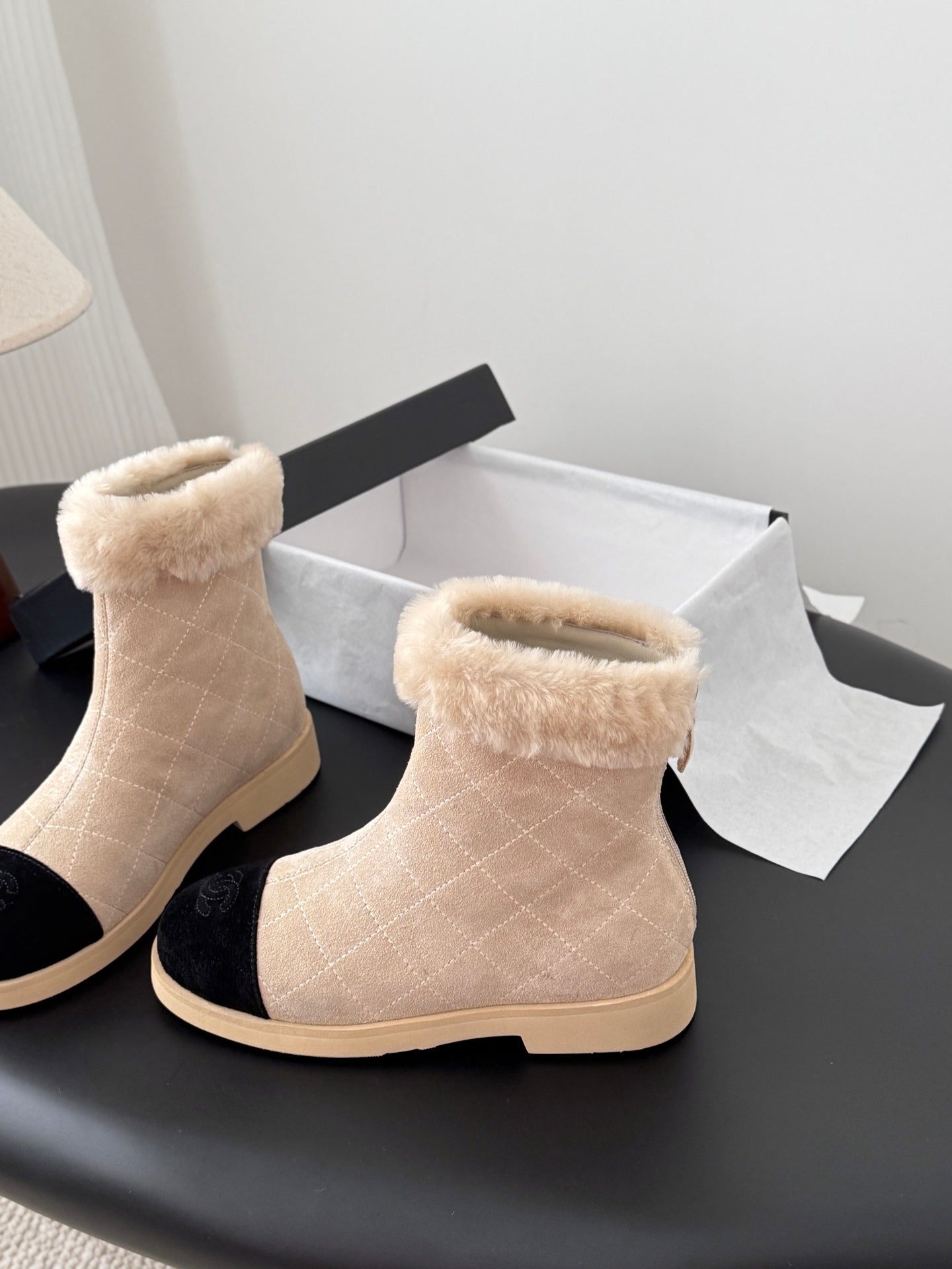 Che New suede ankle boots for autumn and winter