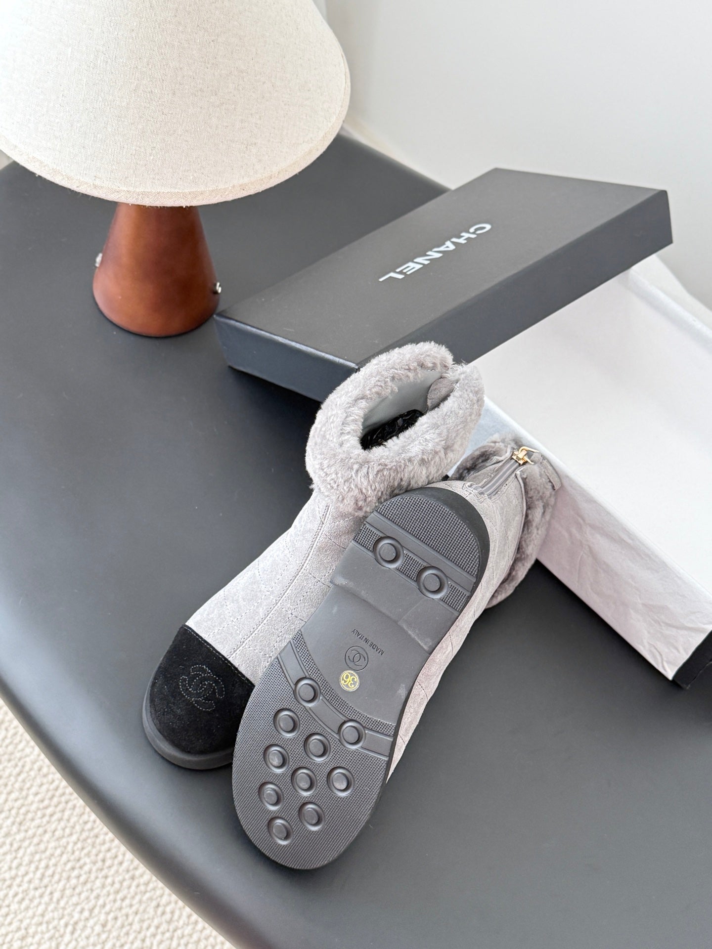 Che New suede ankle boots for autumn and winter