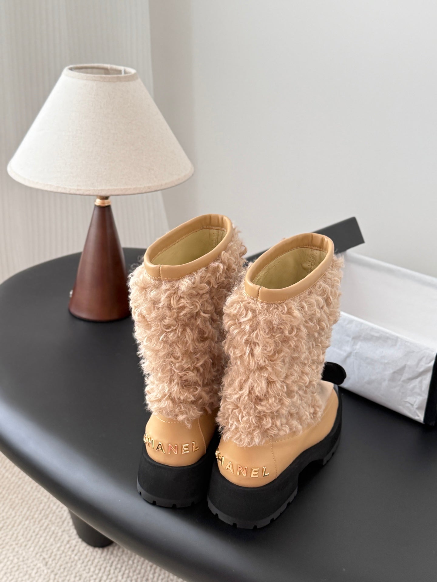 Che New autumn/winter fluffy sheepskin ankle boots
