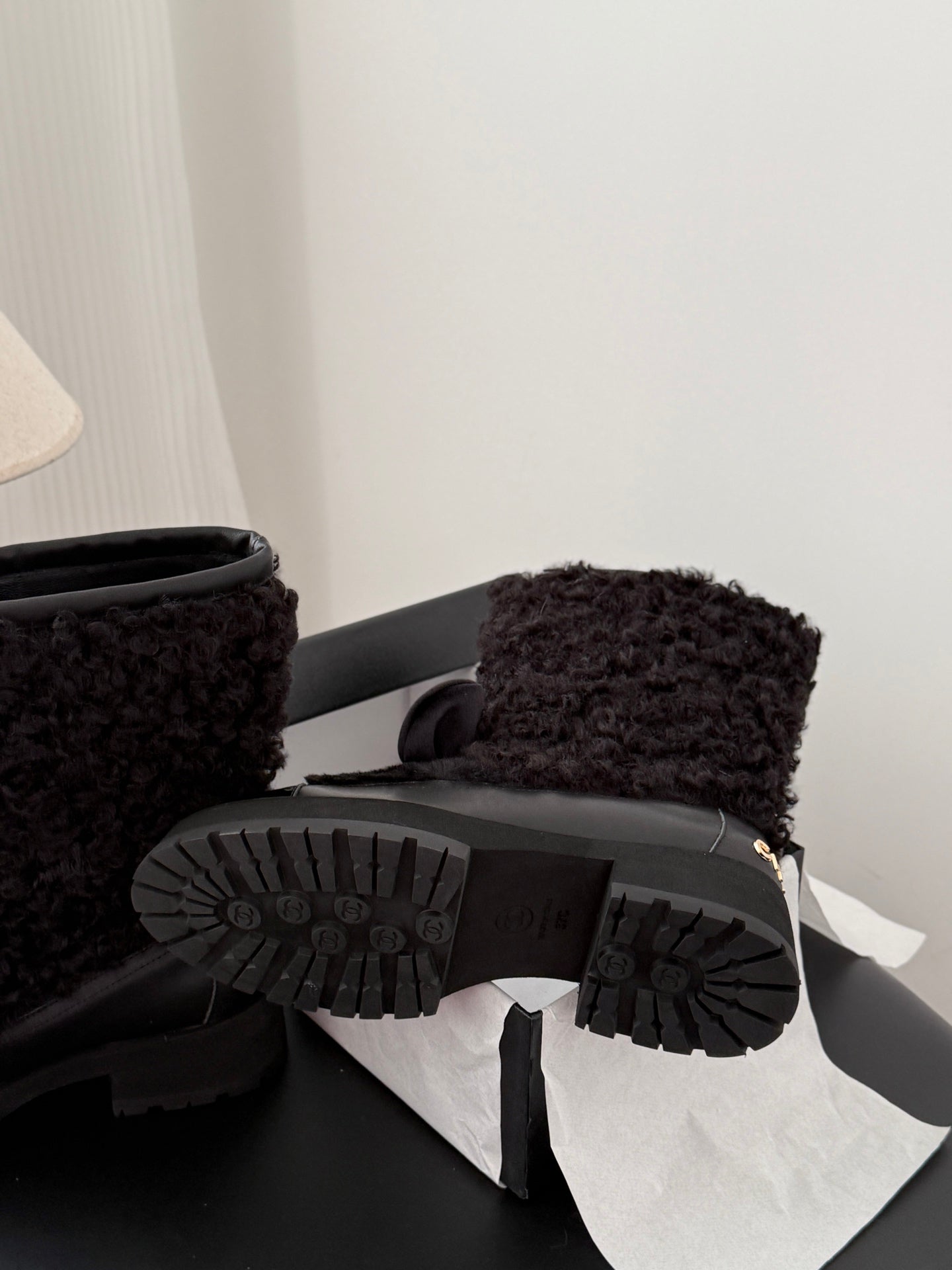 Che New autumn/winter fluffy sheepskin ankle boots