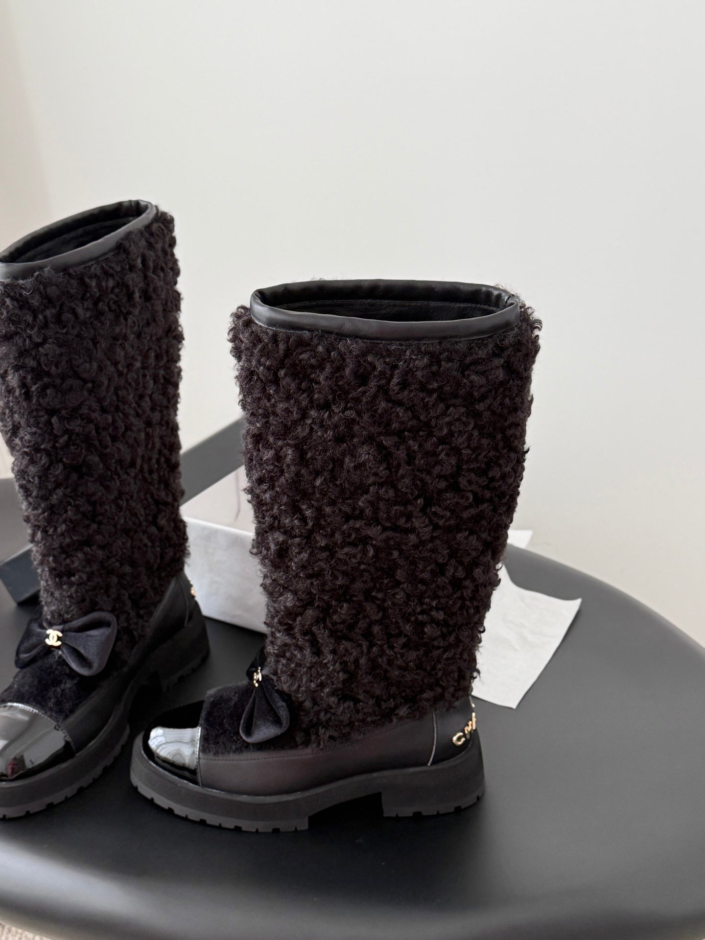 Che New autumn/winter fluffy sheepskin boots