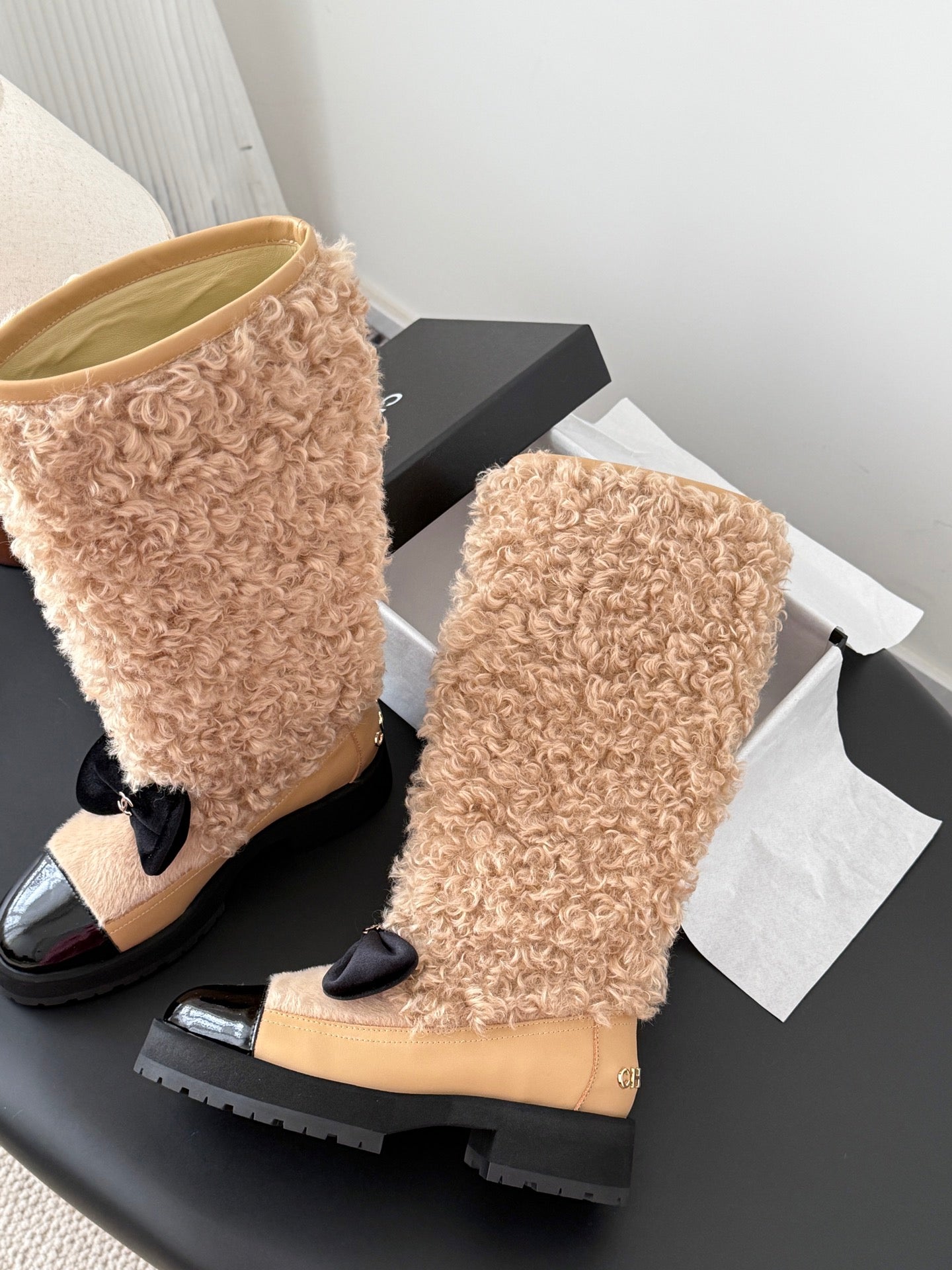 Che New autumn/winter fluffy sheepskin boots