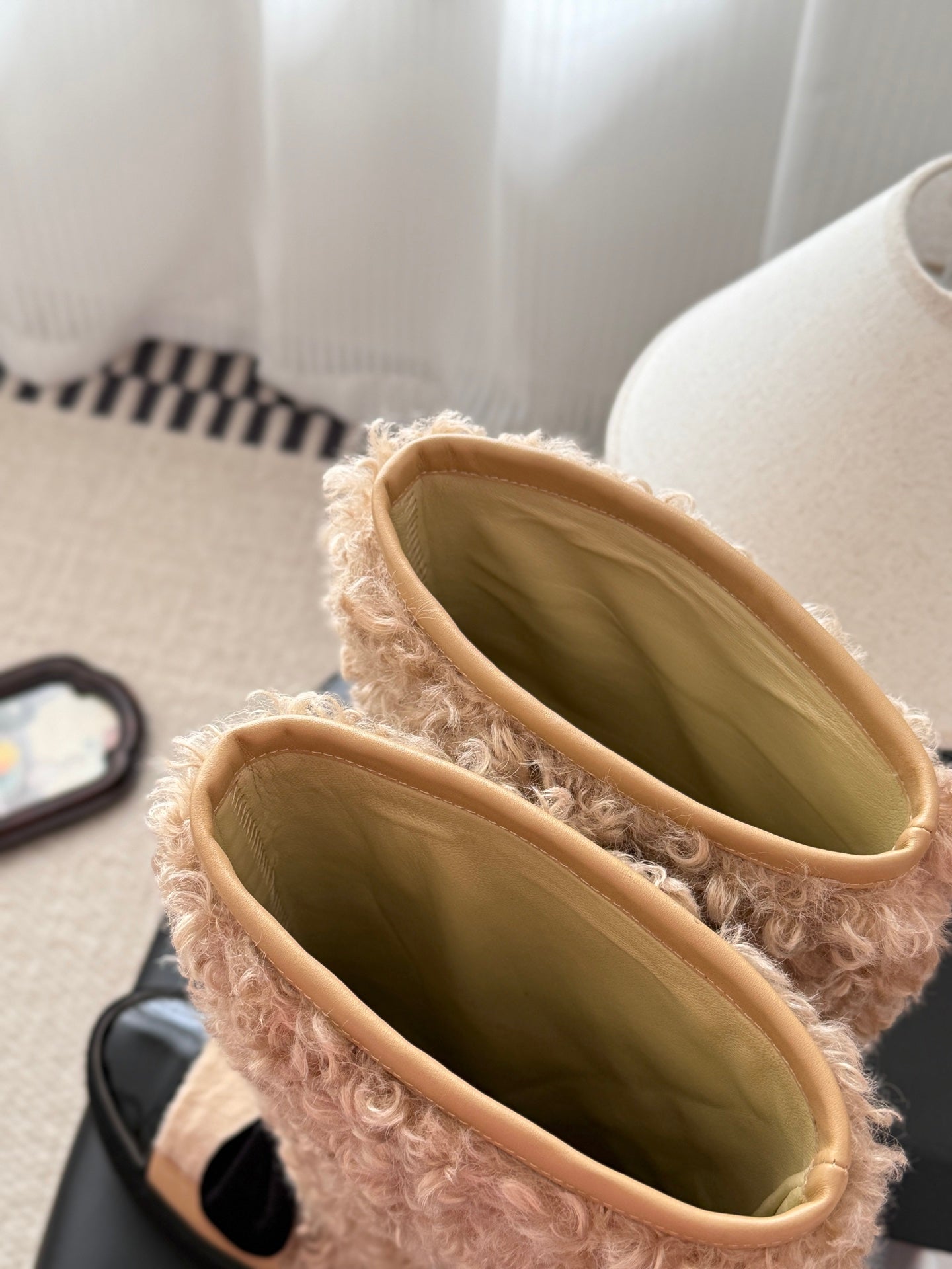 Che New autumn/winter fluffy sheepskin boots