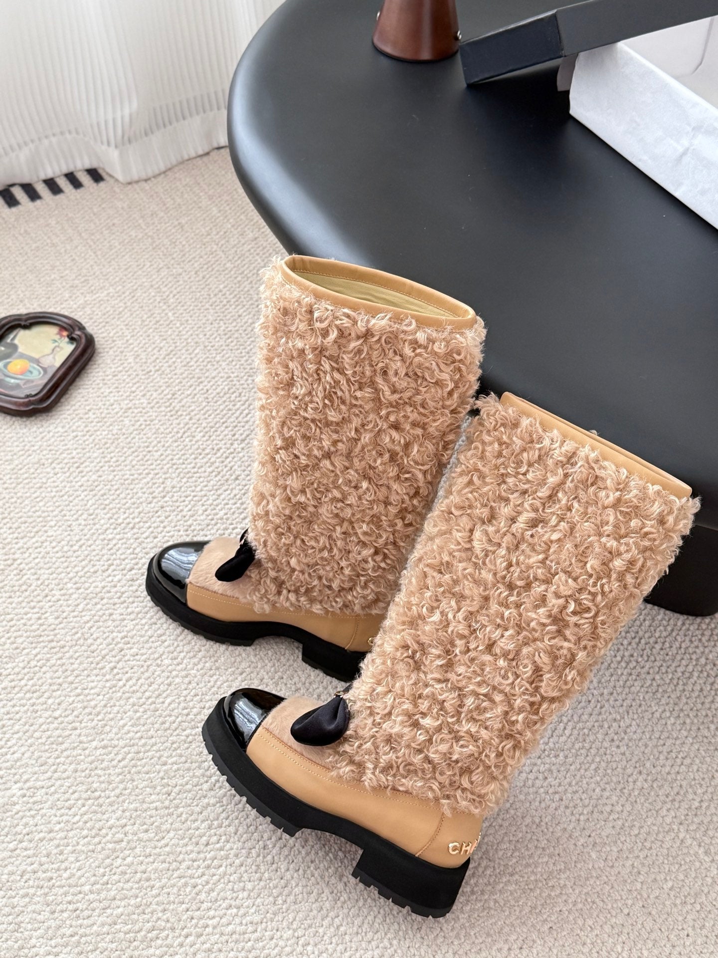 Che New autumn/winter fluffy sheepskin boots