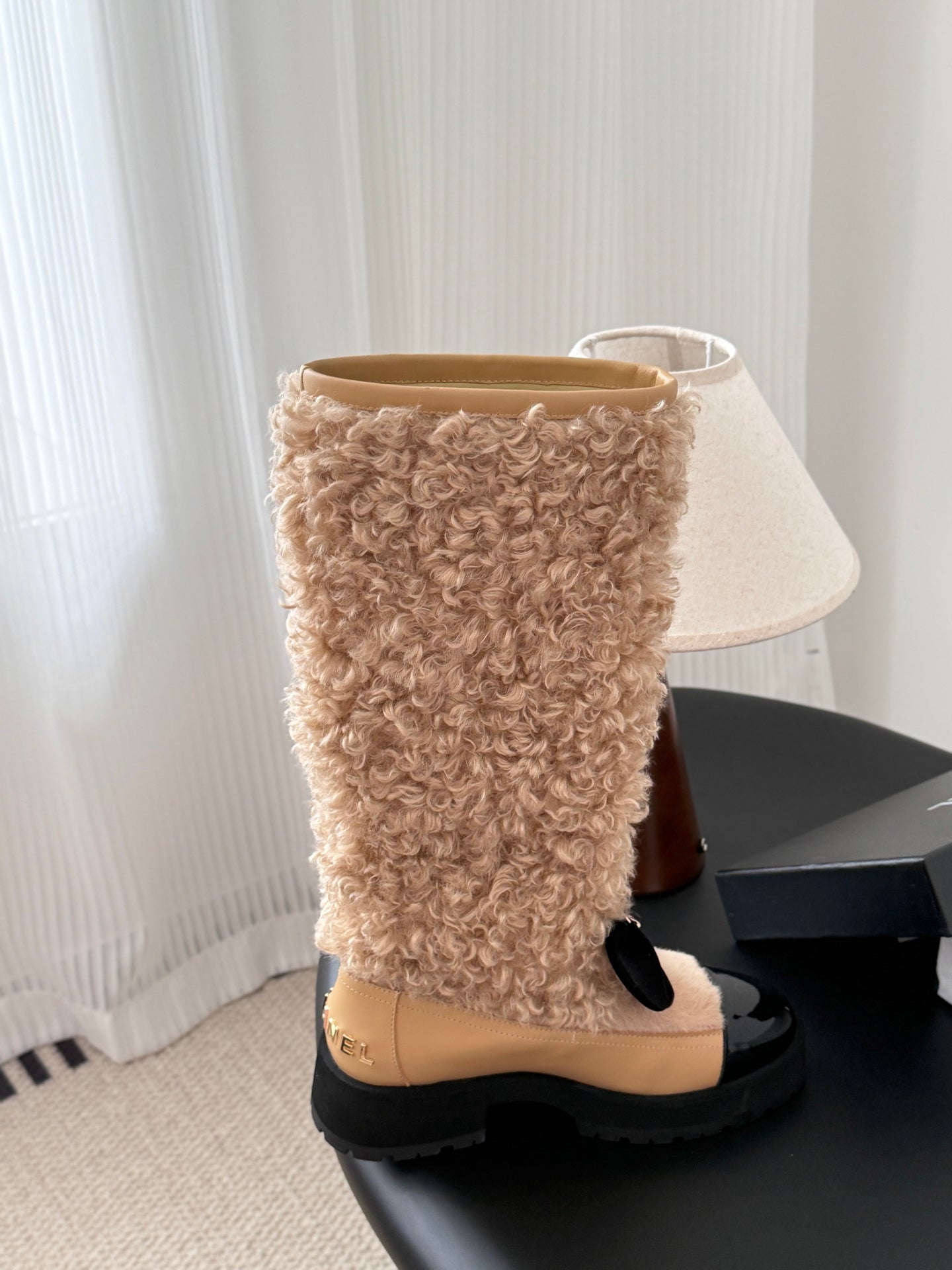 Che New autumn/winter fluffy sheepskin boots