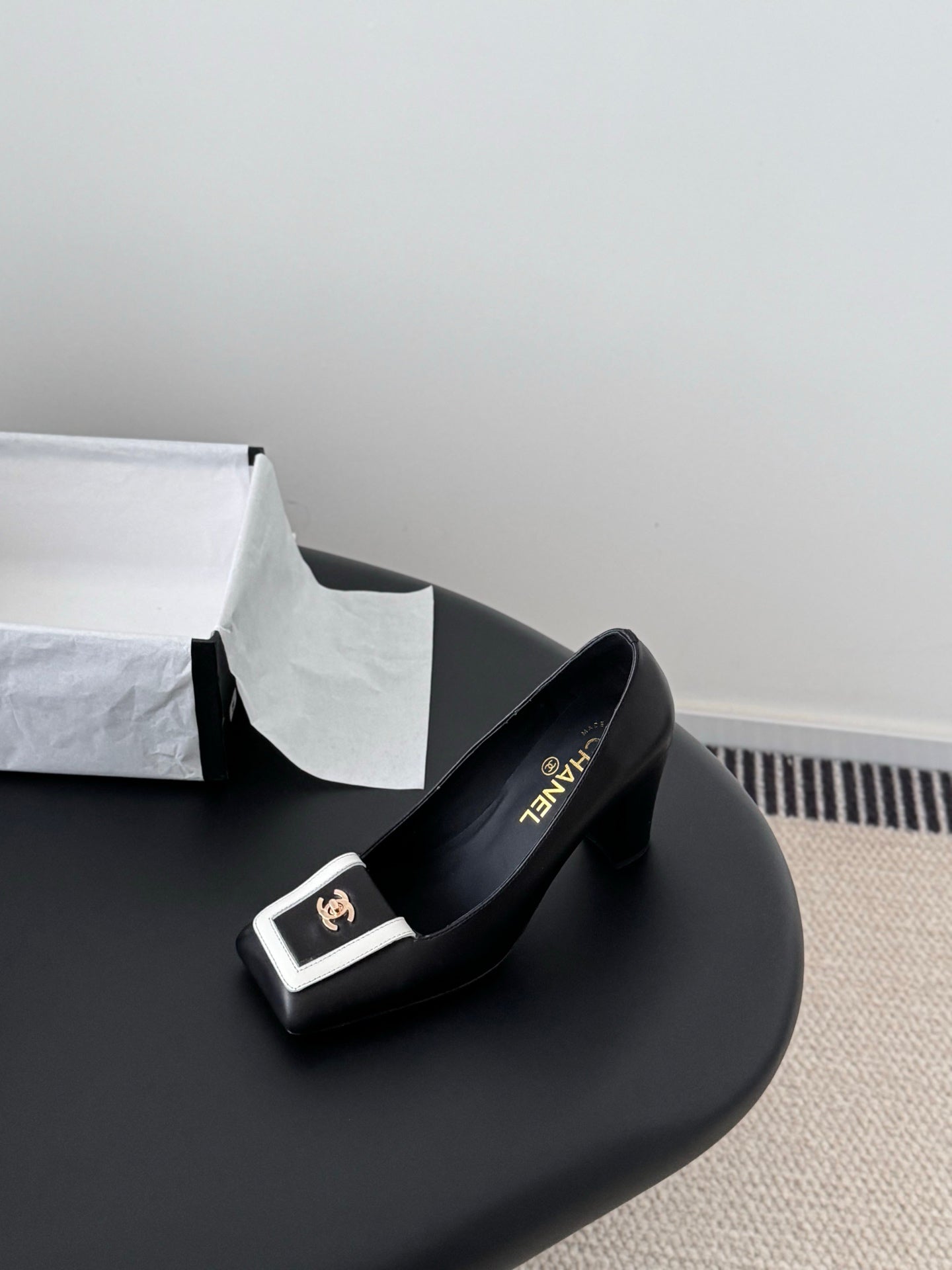 Che classic schoolbag buckle sheepskin single shoes