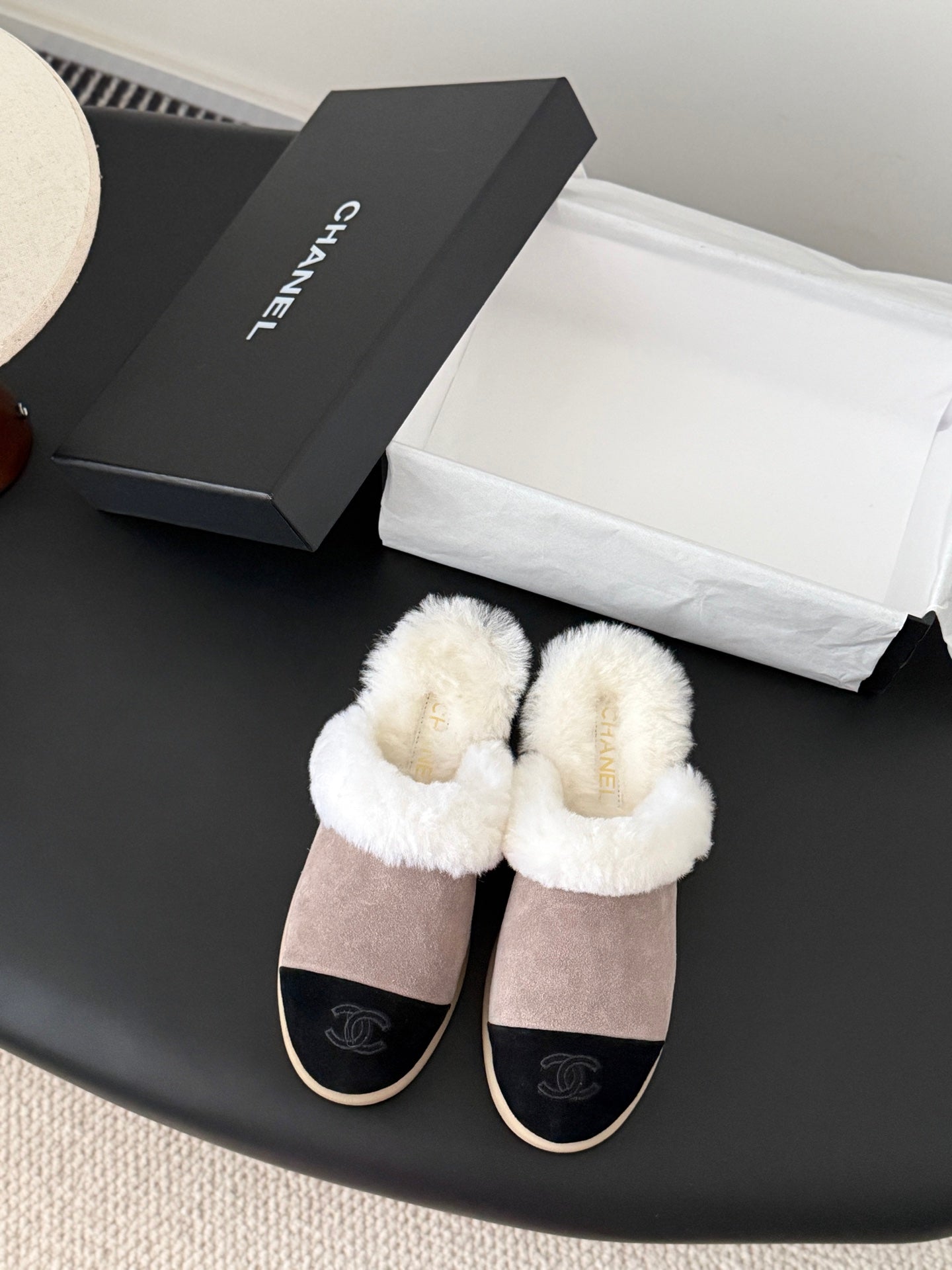 Che New autumn/winter plush slippers