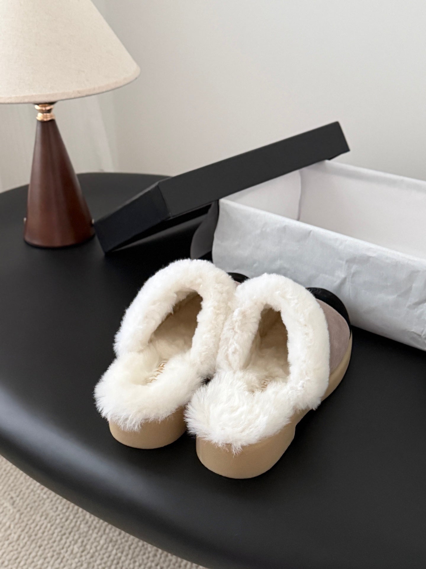 Che New autumn/winter plush slippers