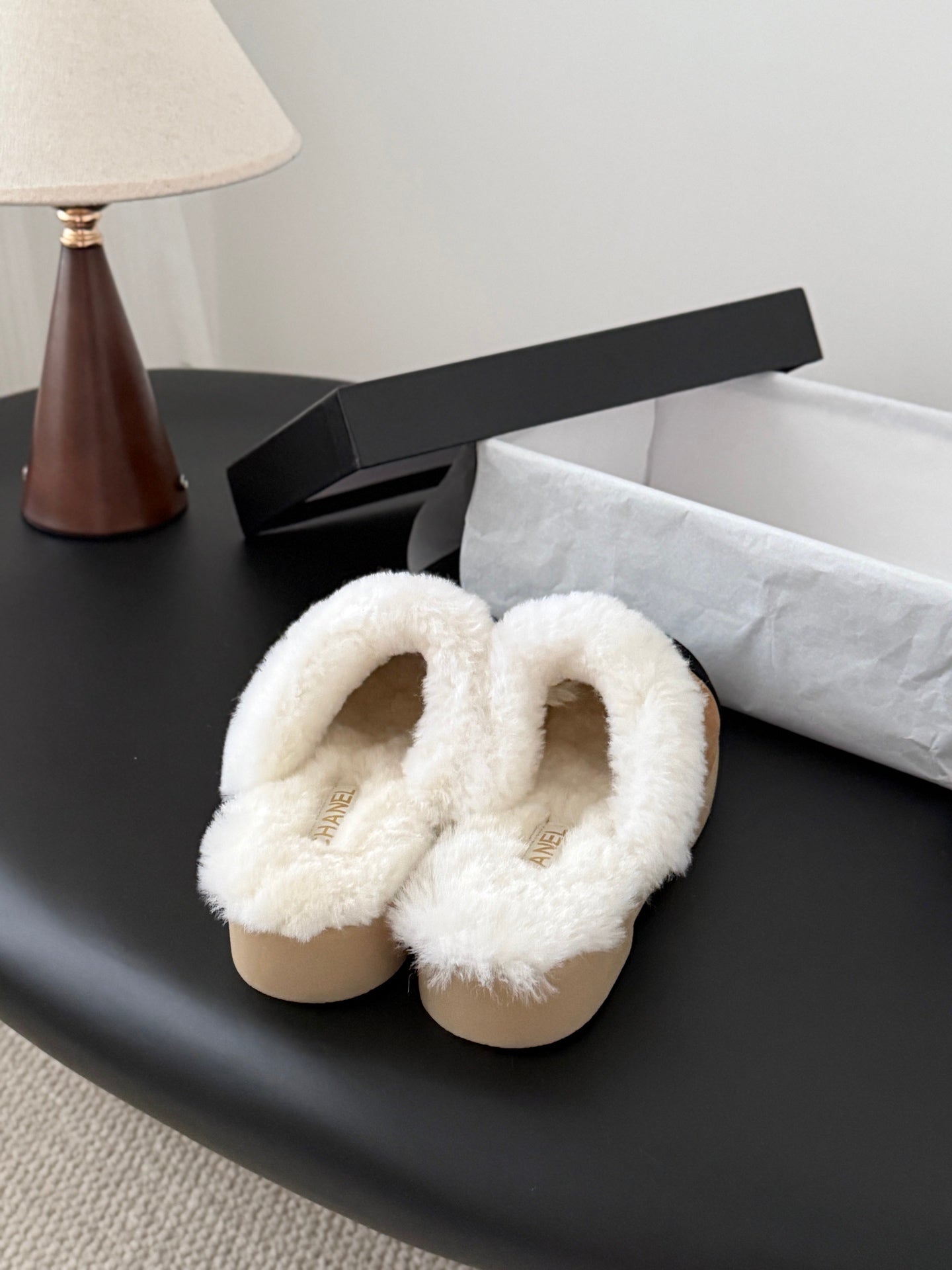 Che New autumn/winter plush slippers