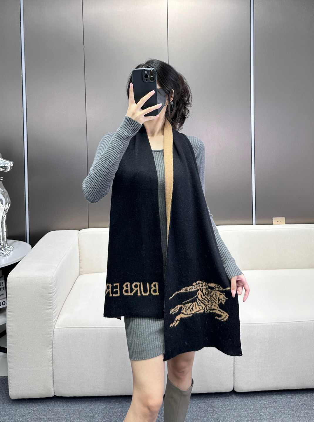 Bu** New cashmere scarf