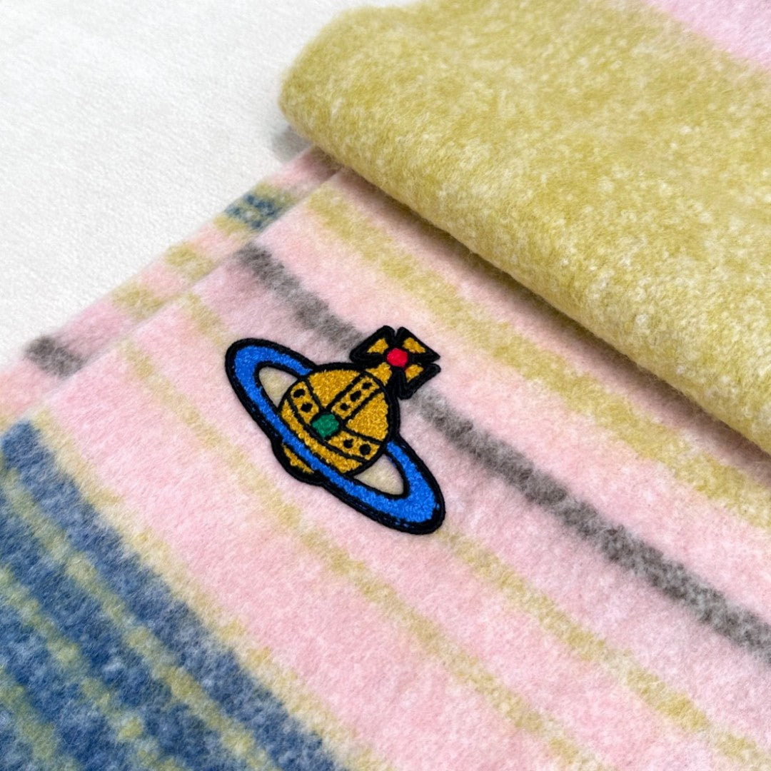 Vivi**Classic Large Saturn Silk Scarf