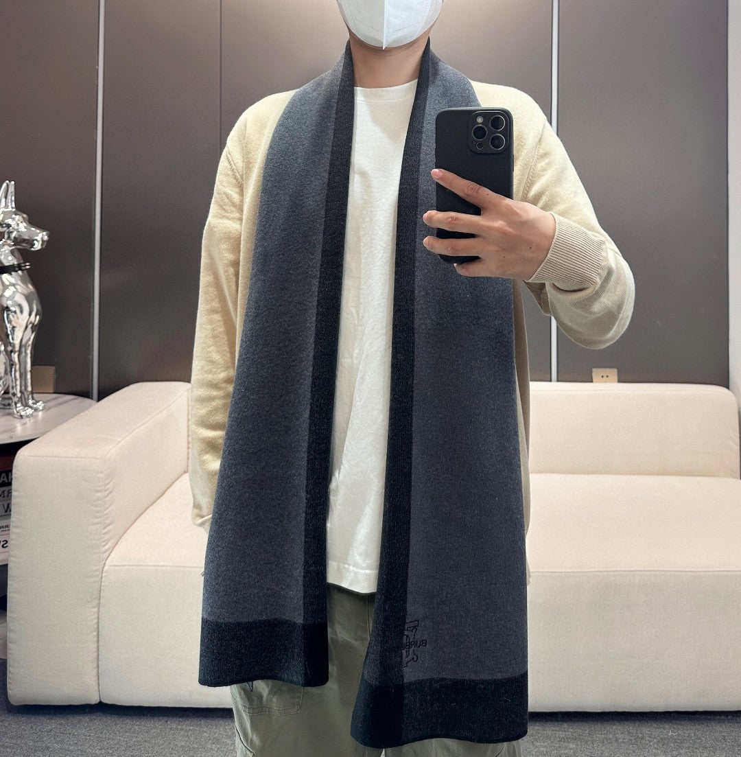 Bu** New cashmere scarf