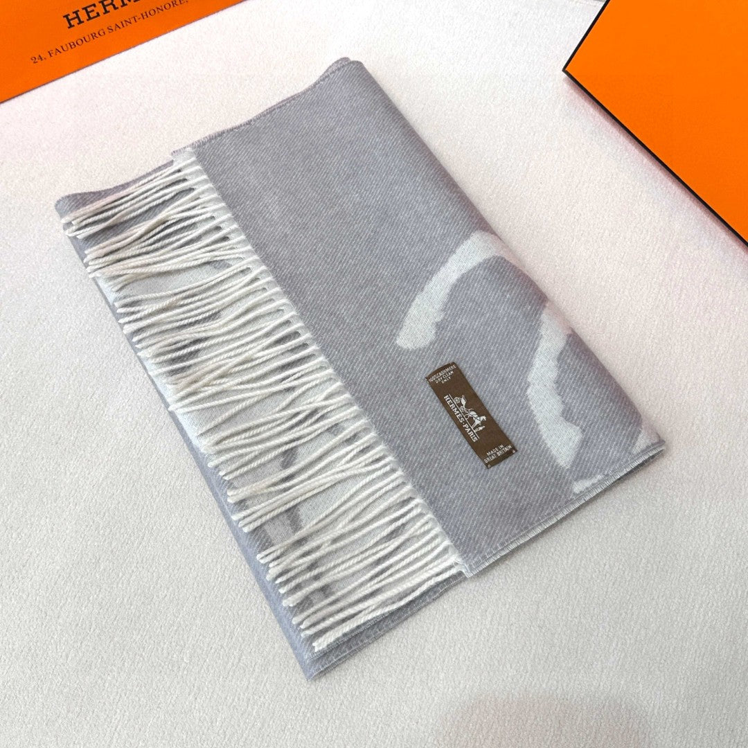 Her** New cashmere scarf