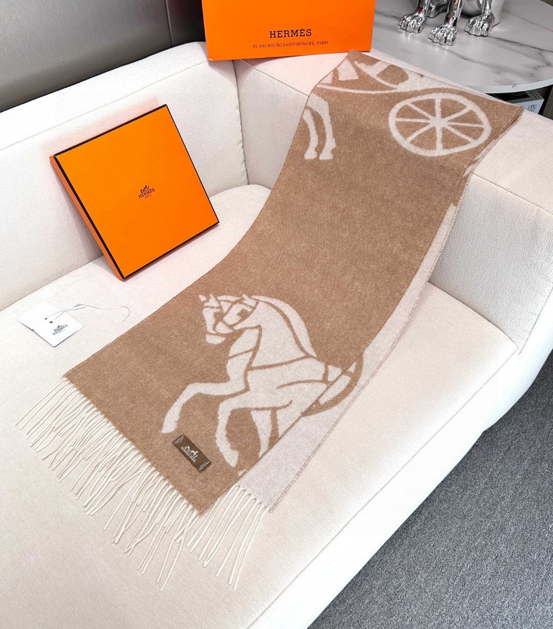 Her** New cashmere scarf