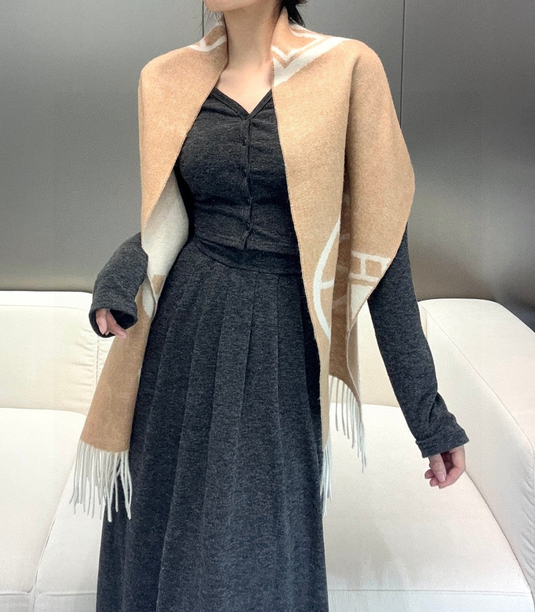 Her** New cashmere scarf