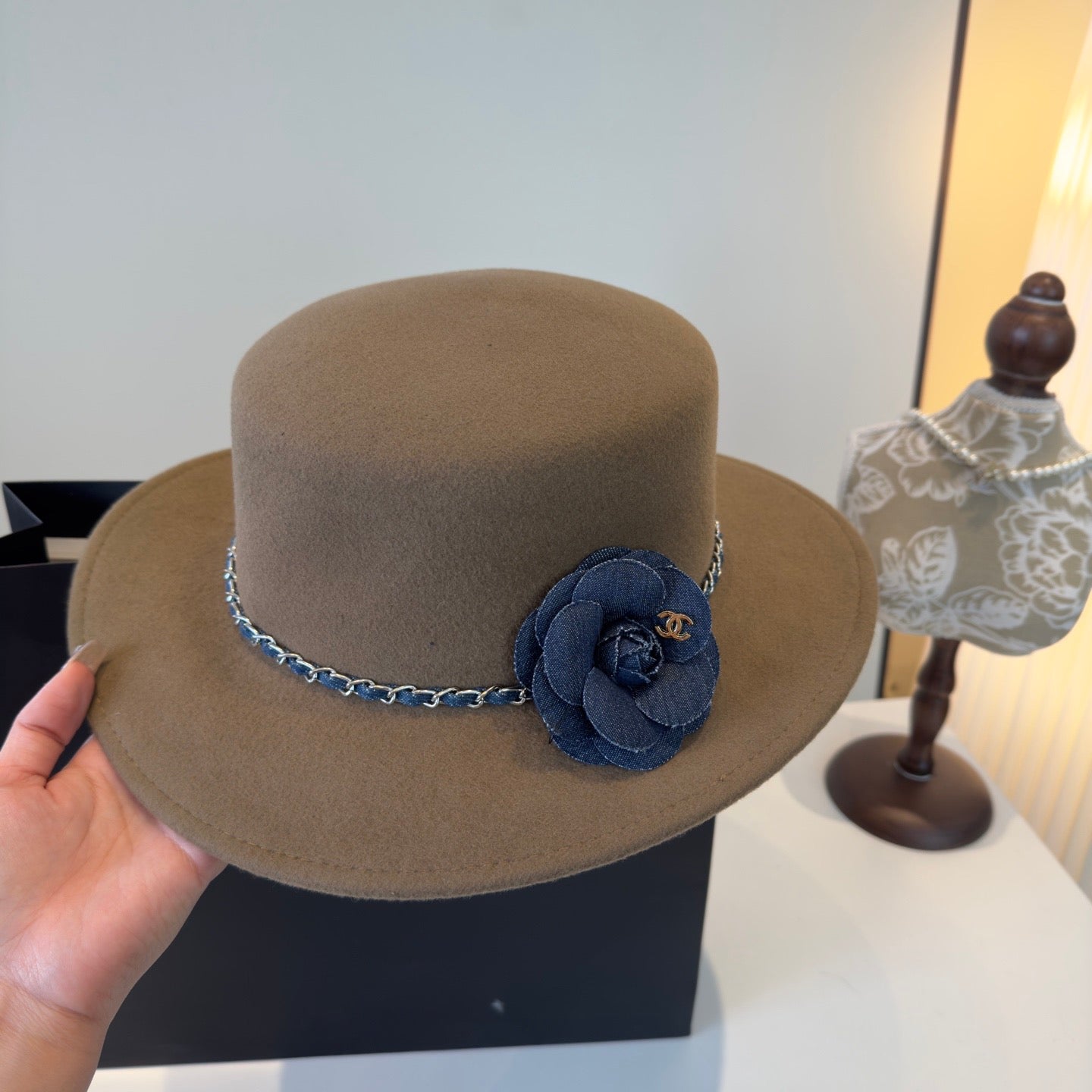 Cha** New Winter-Spring Wool Flat Cap