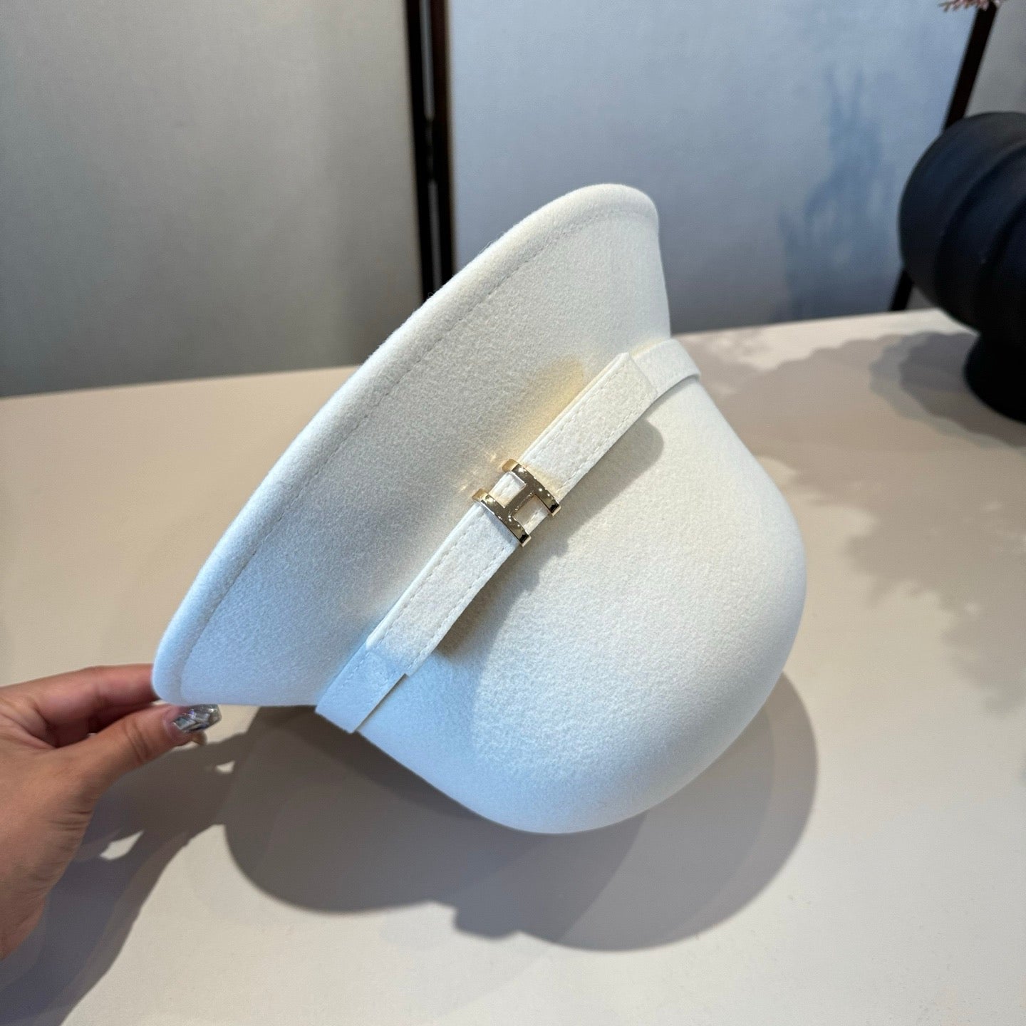 Her**New fall and winter wool bucket hats