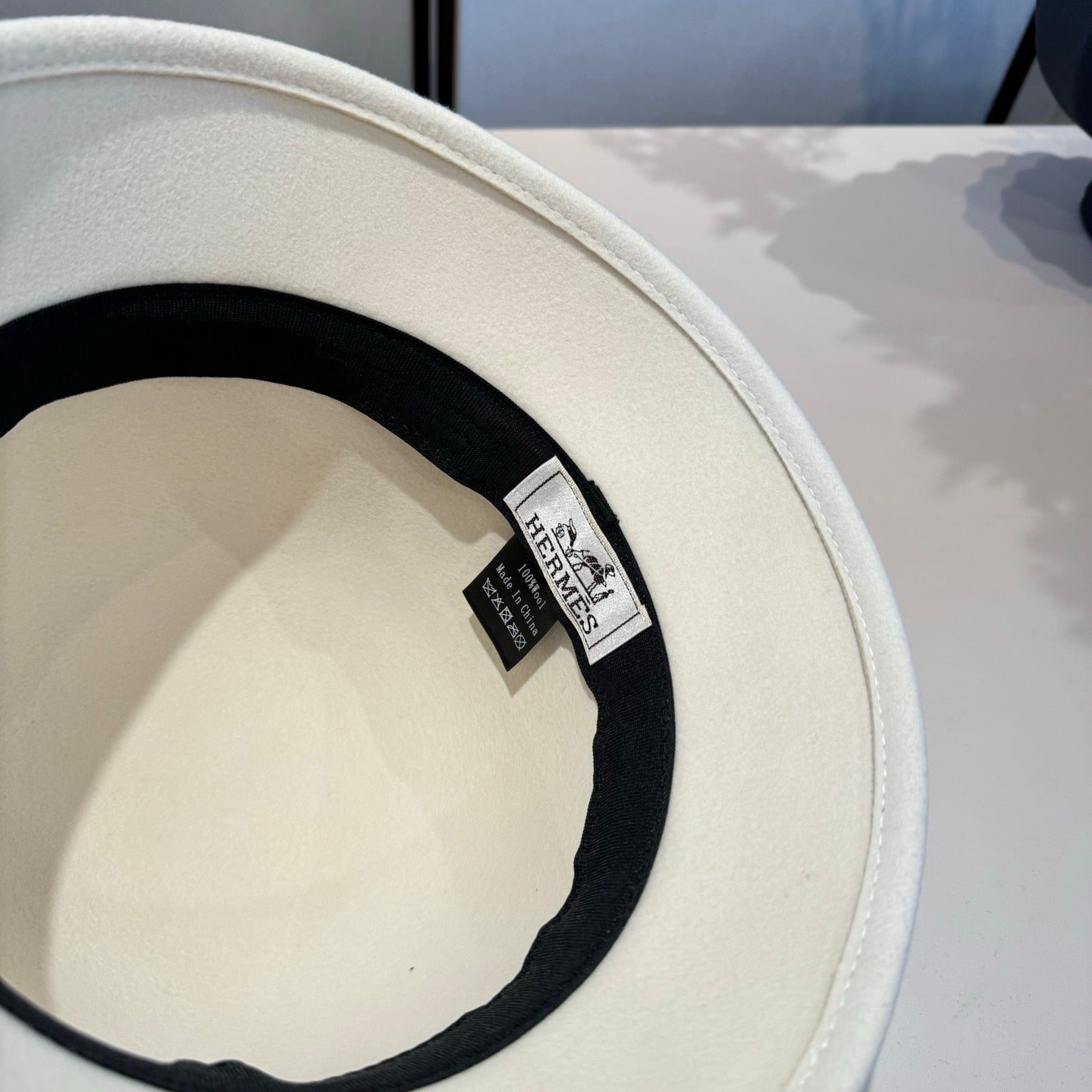 Her**New fall and winter wool bucket hats