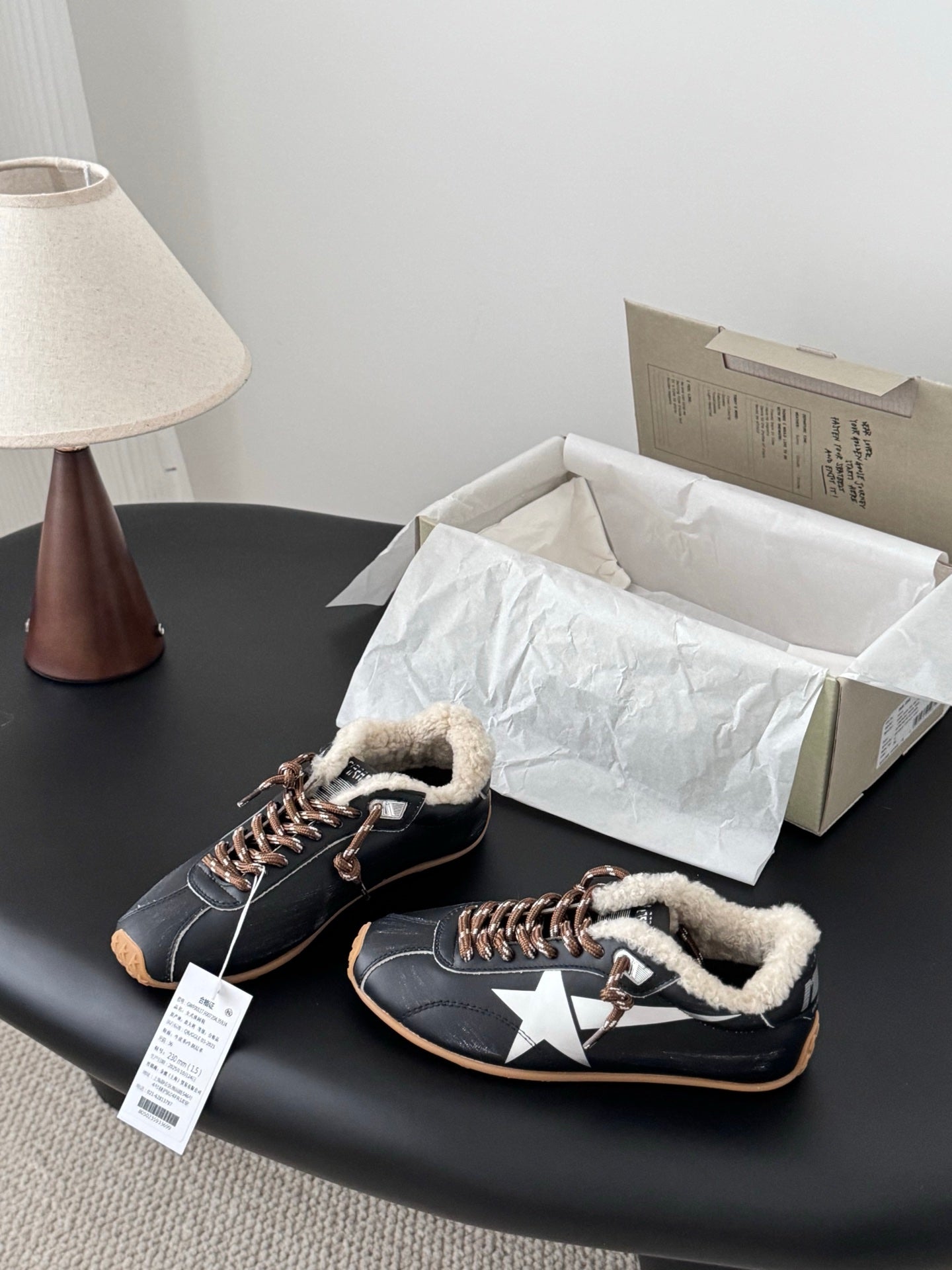 Che New casual sports shoes