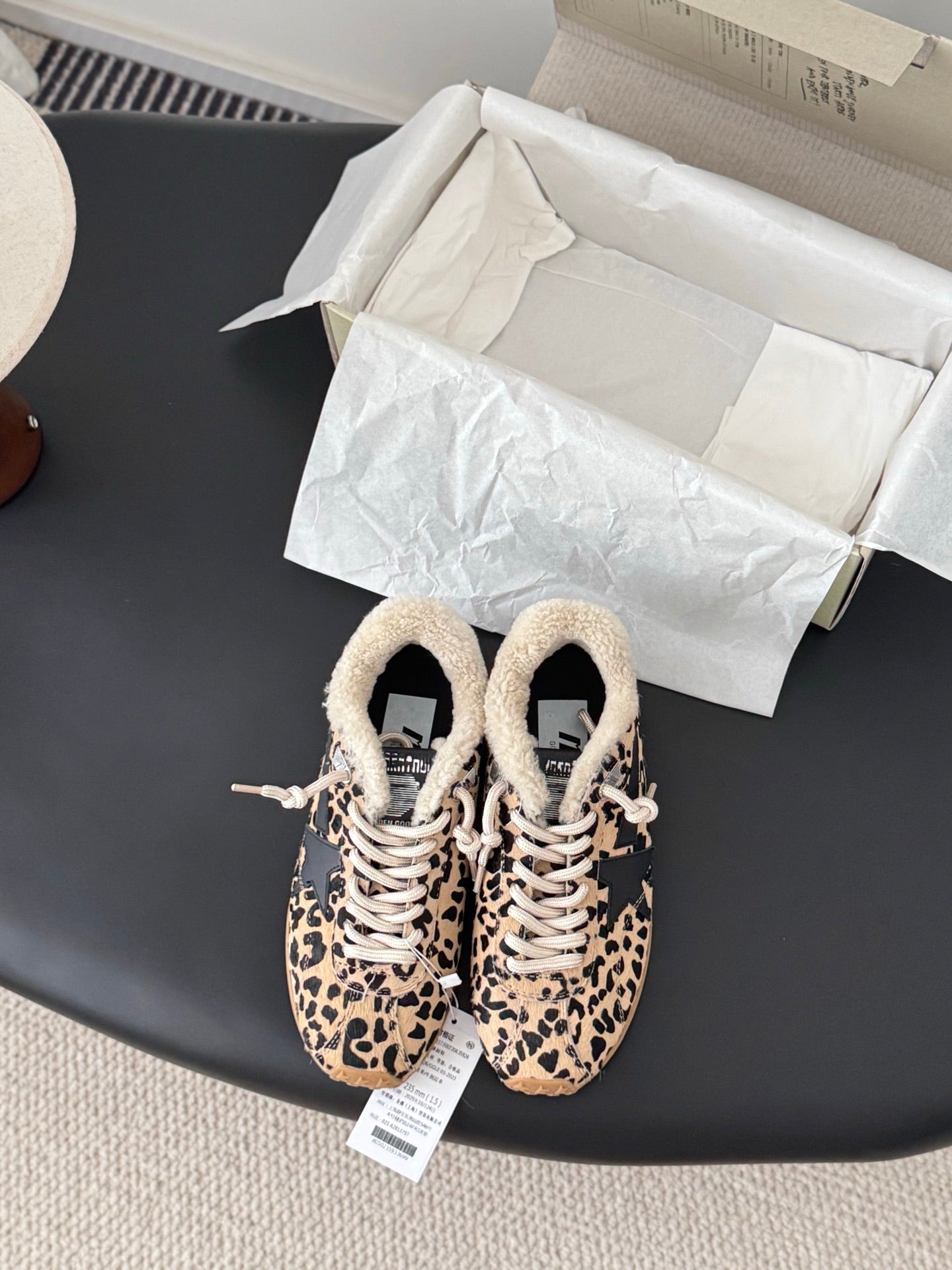 Che New casual sports shoes