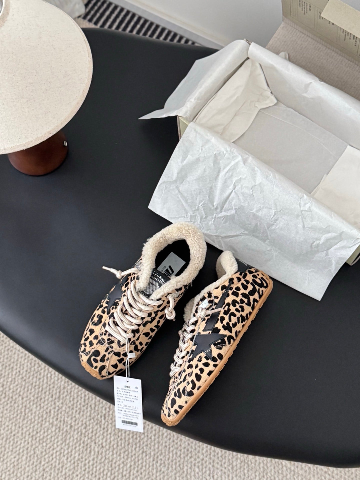 Che New casual sports shoes