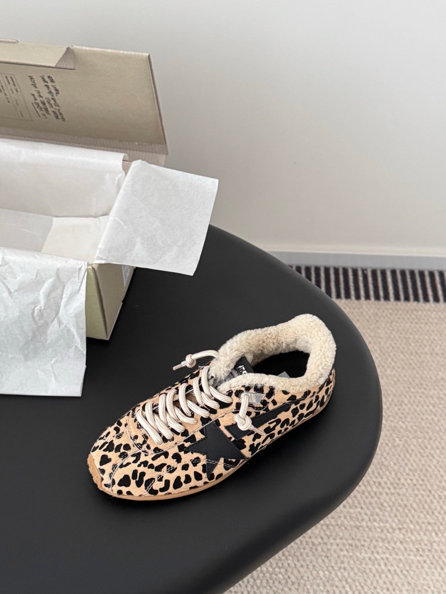 Che New casual sports shoes