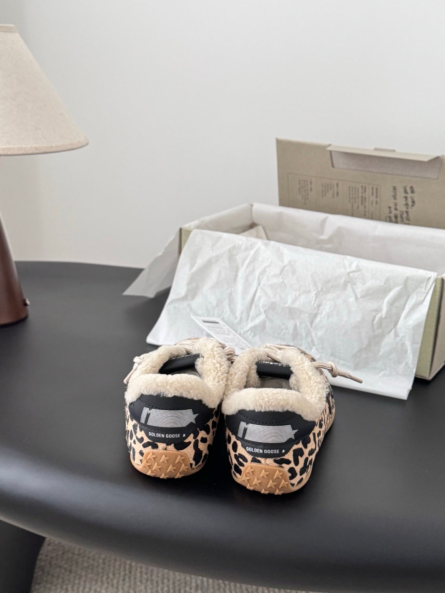 Che New casual sports shoes