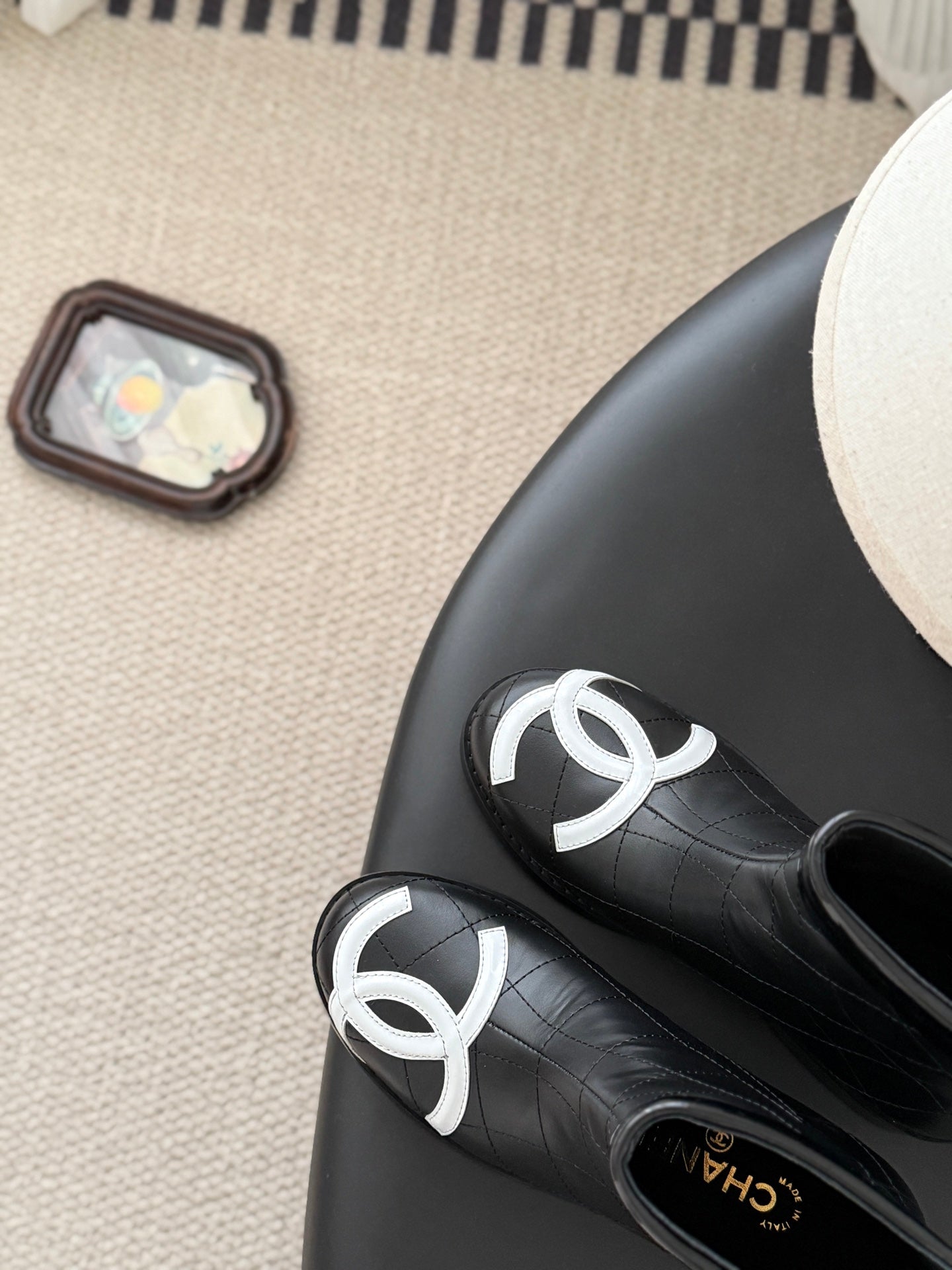 Che Stylish and casual cowhide ankle boots