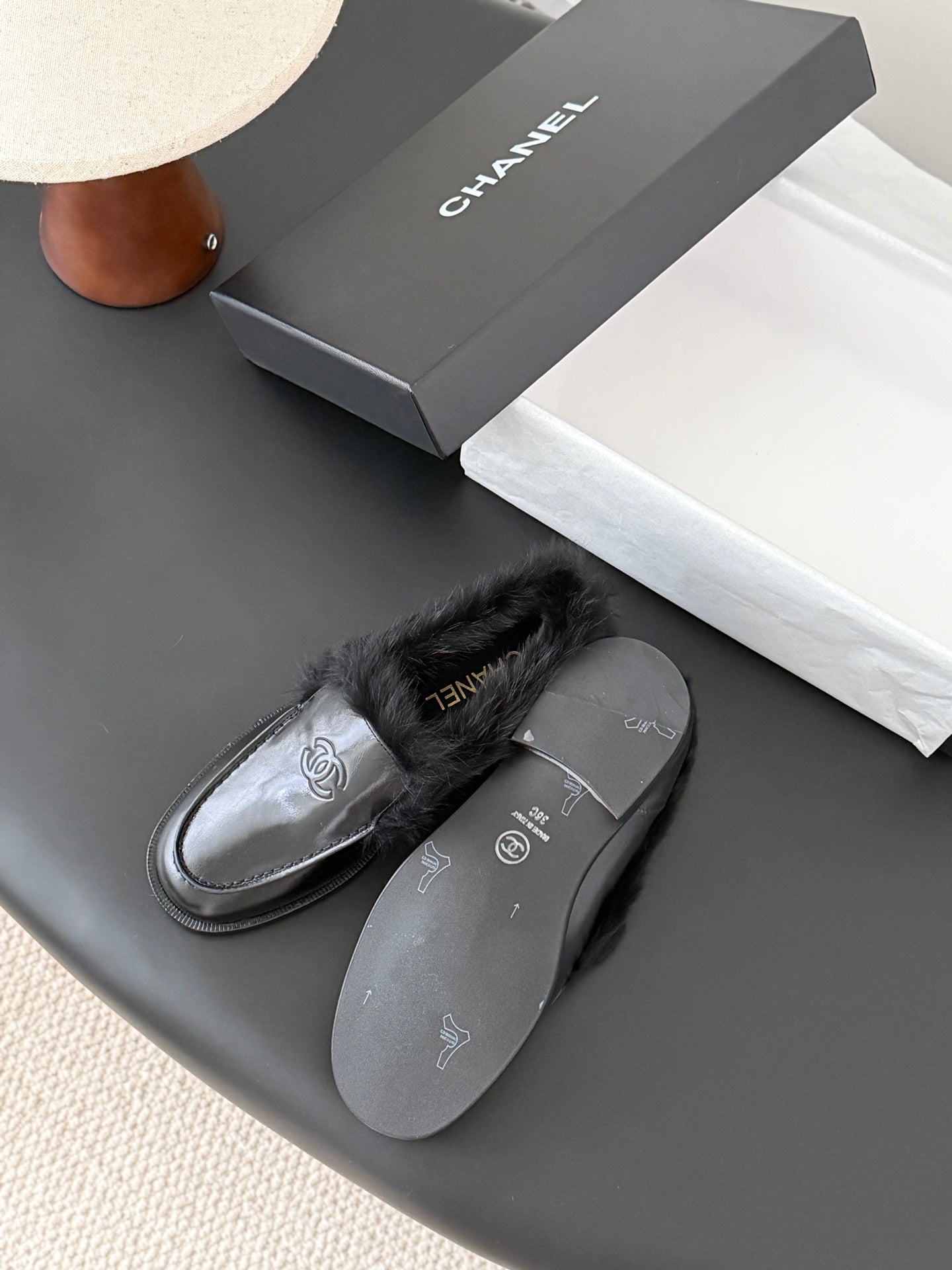 Che Stylish and warm casual shoes