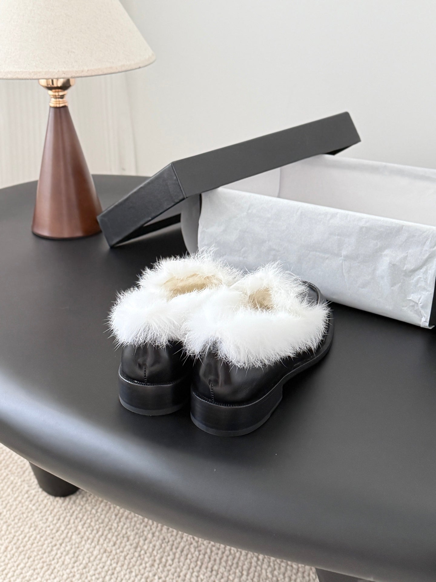 Che Stylish and warm casual shoes