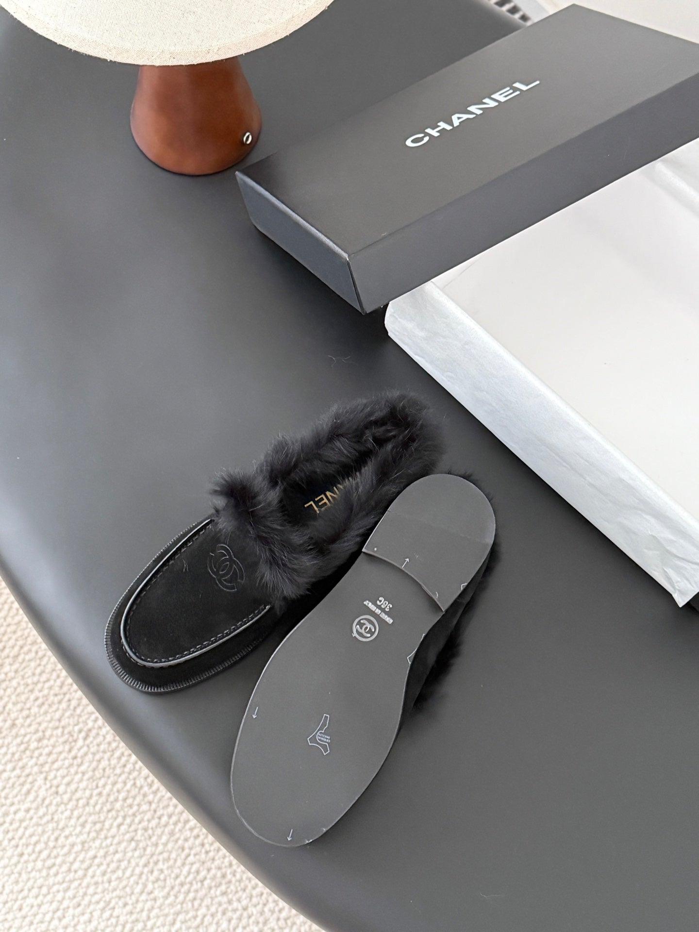 Che Stylish and warm casual shoes