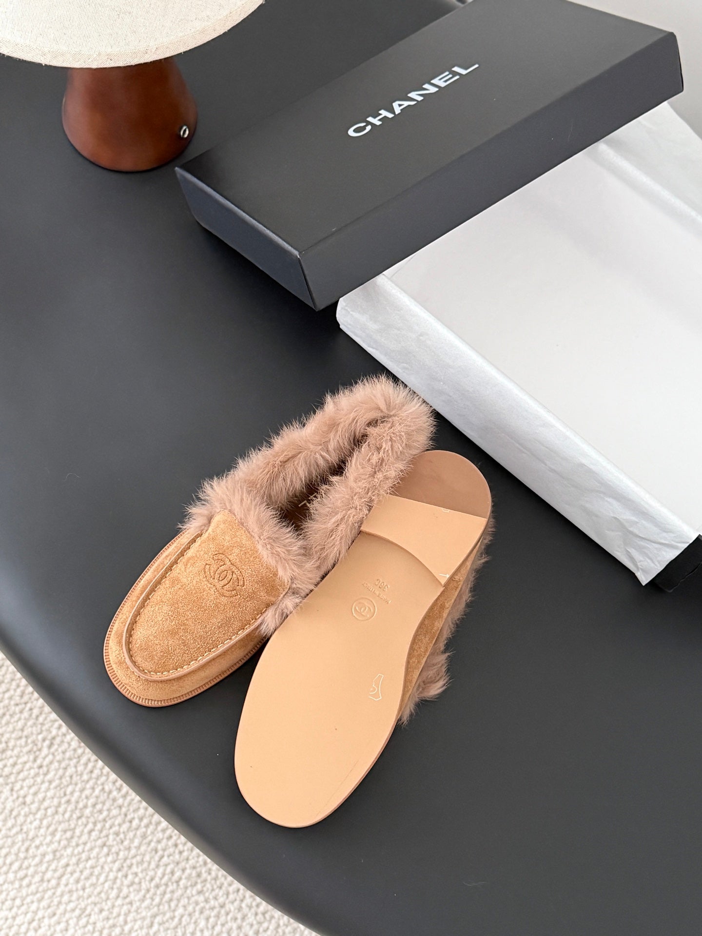 Che Stylish and warm casual shoes