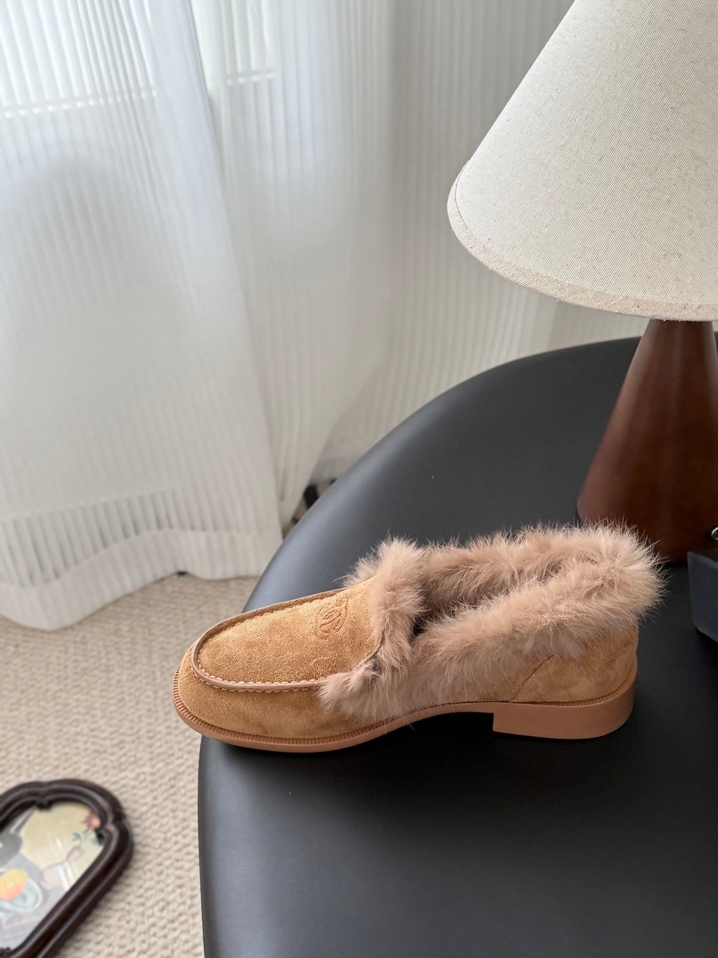 Che Stylish and warm casual shoes