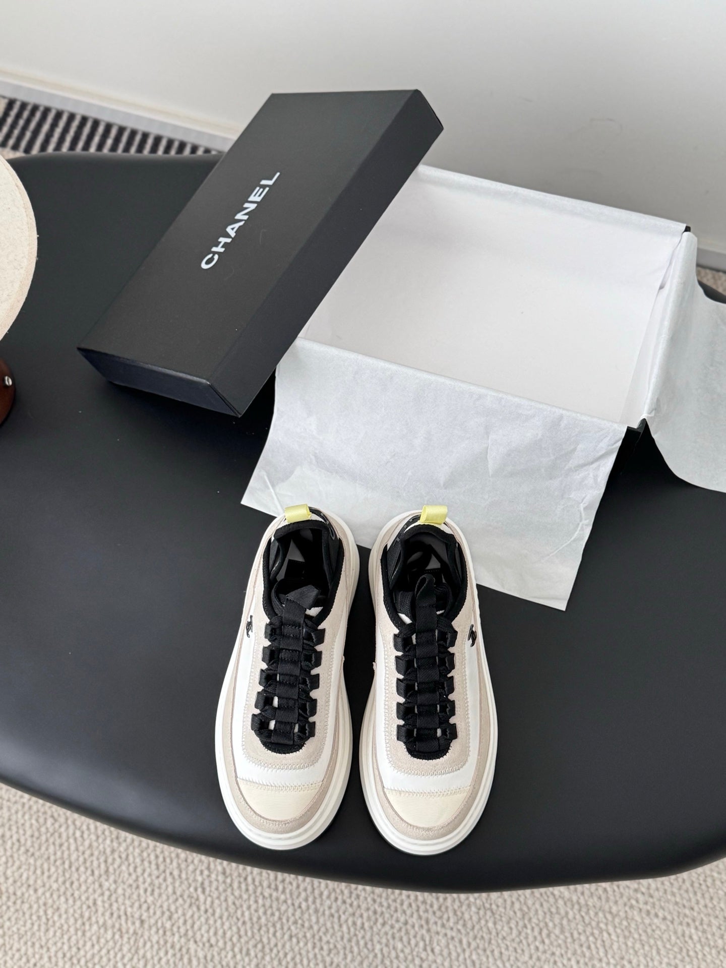 Che New Silver Horn King Sports and Casual Shoes