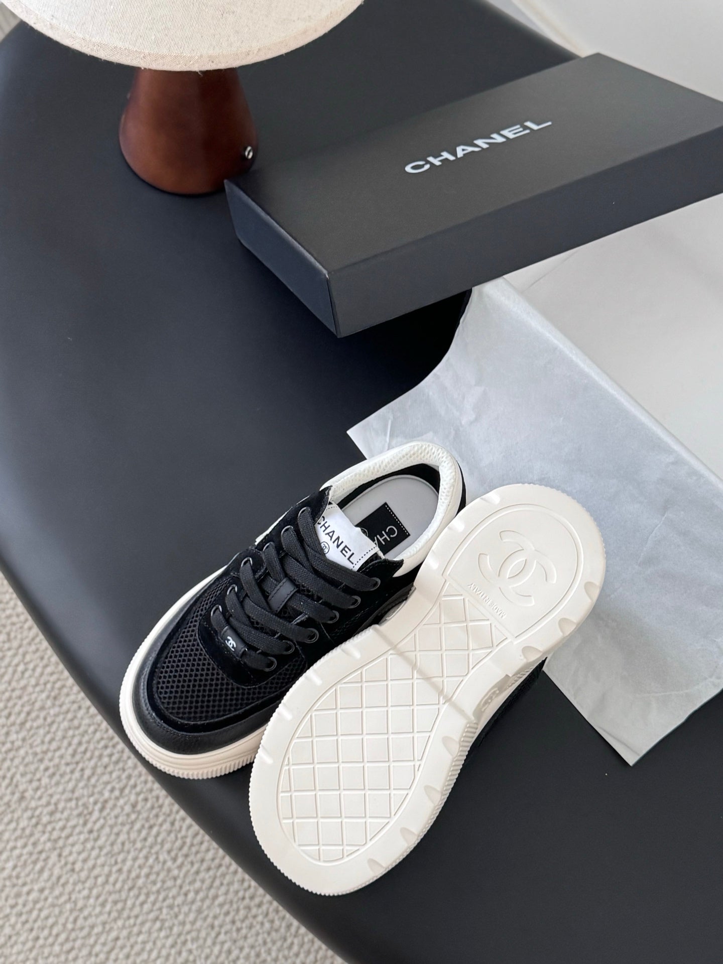 Che New stylish sports casual shoes