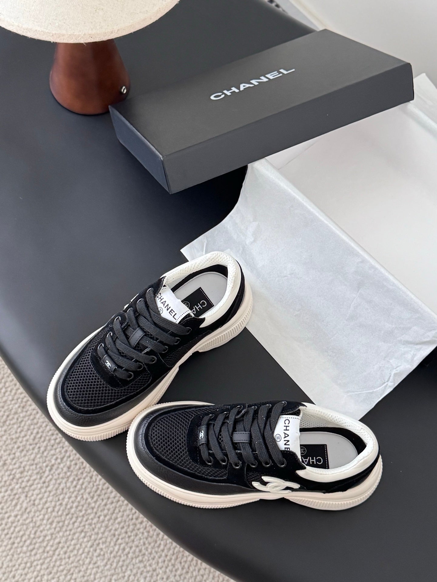 Che New stylish sports casual shoes