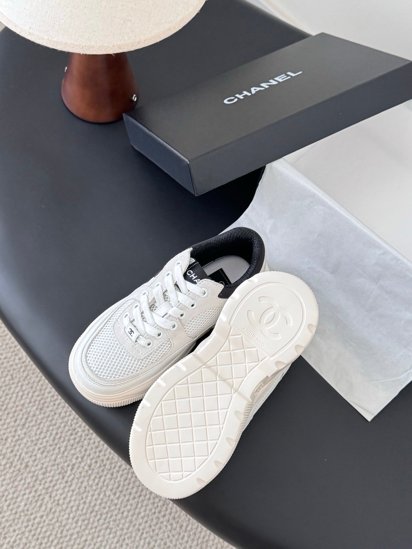 Che New stylish sports casual shoes