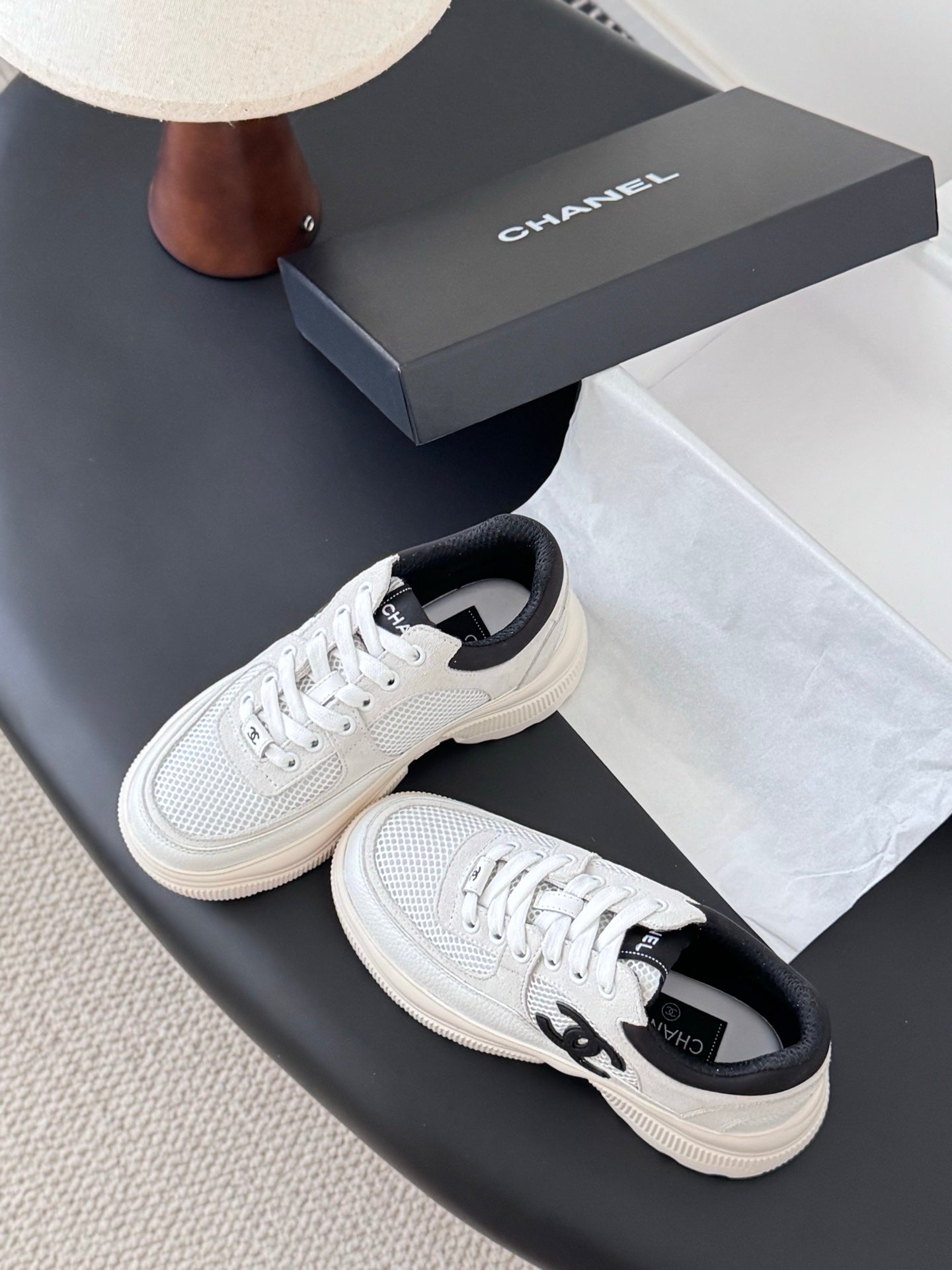 Che New stylish sports casual shoes