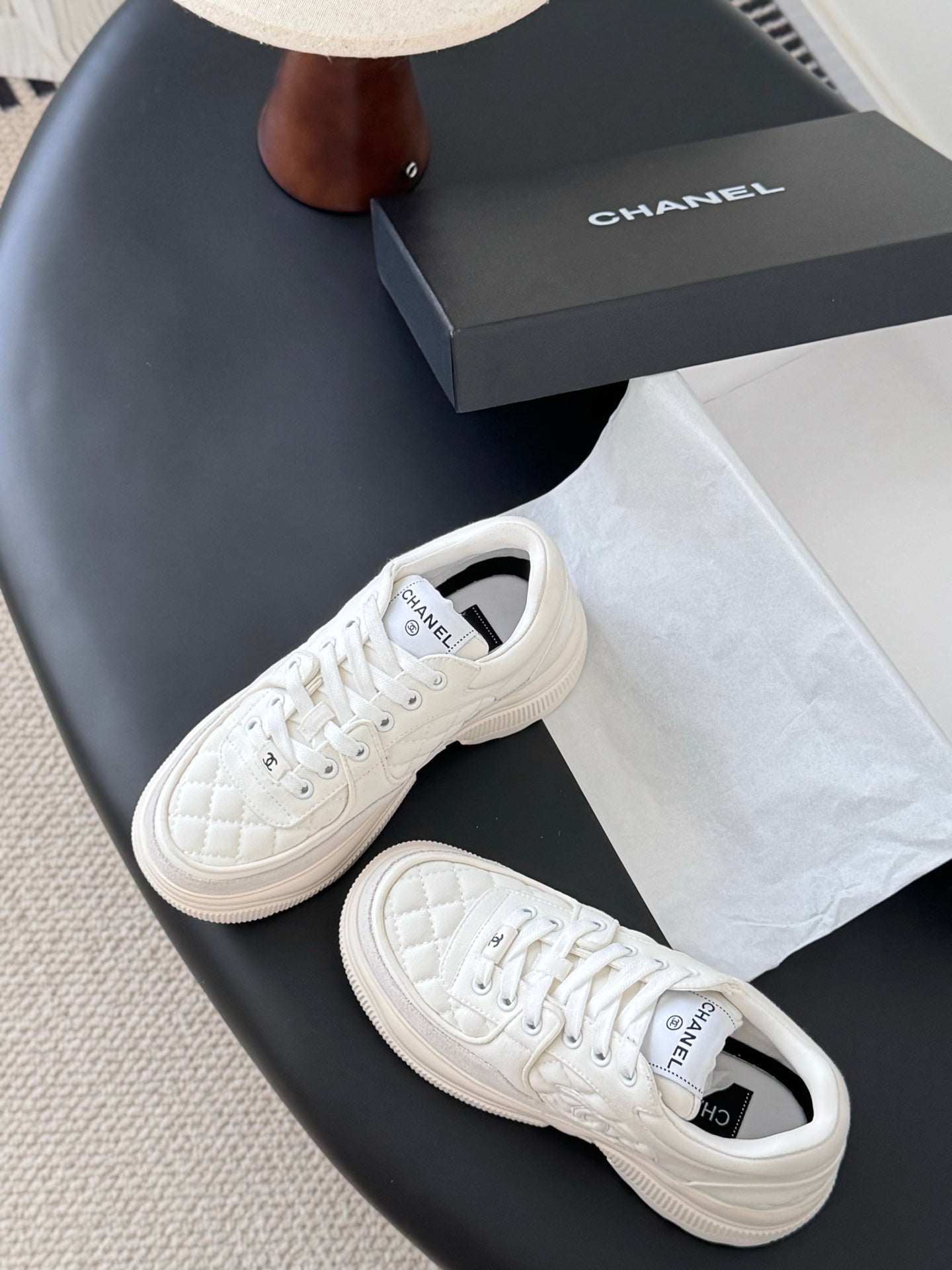 Che New stylish sports casual shoes