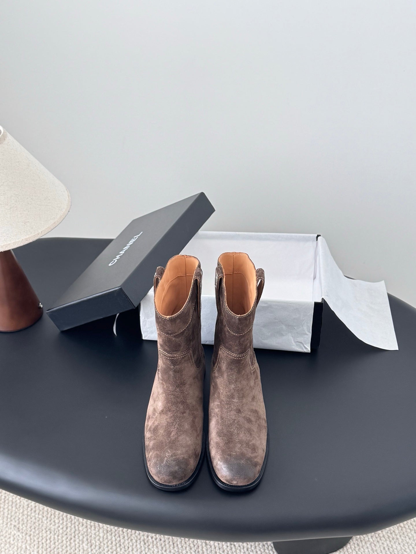 Che New genuine leather flat-soled fashion ankle boots