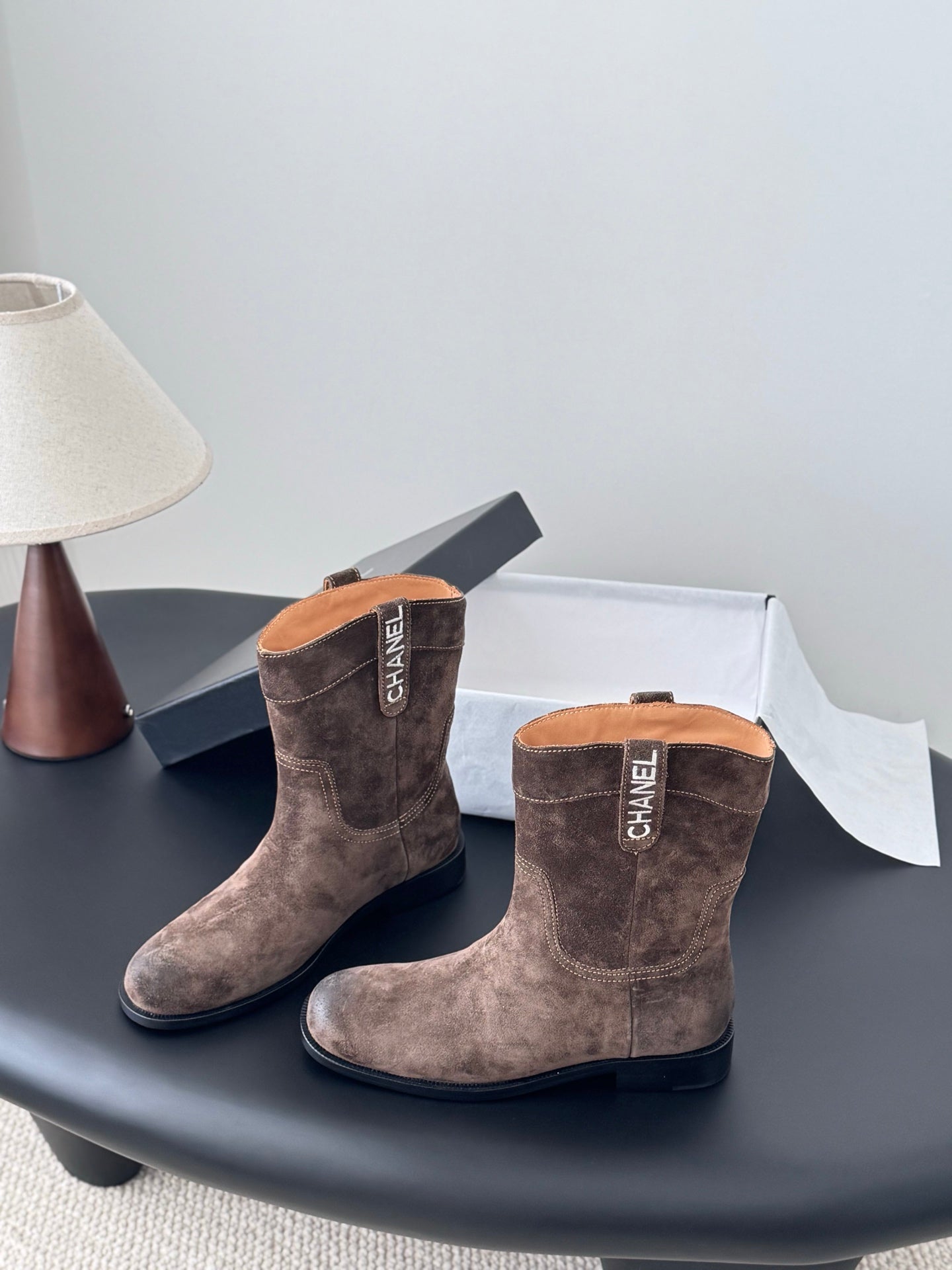 Che New genuine leather flat-soled fashion ankle boots