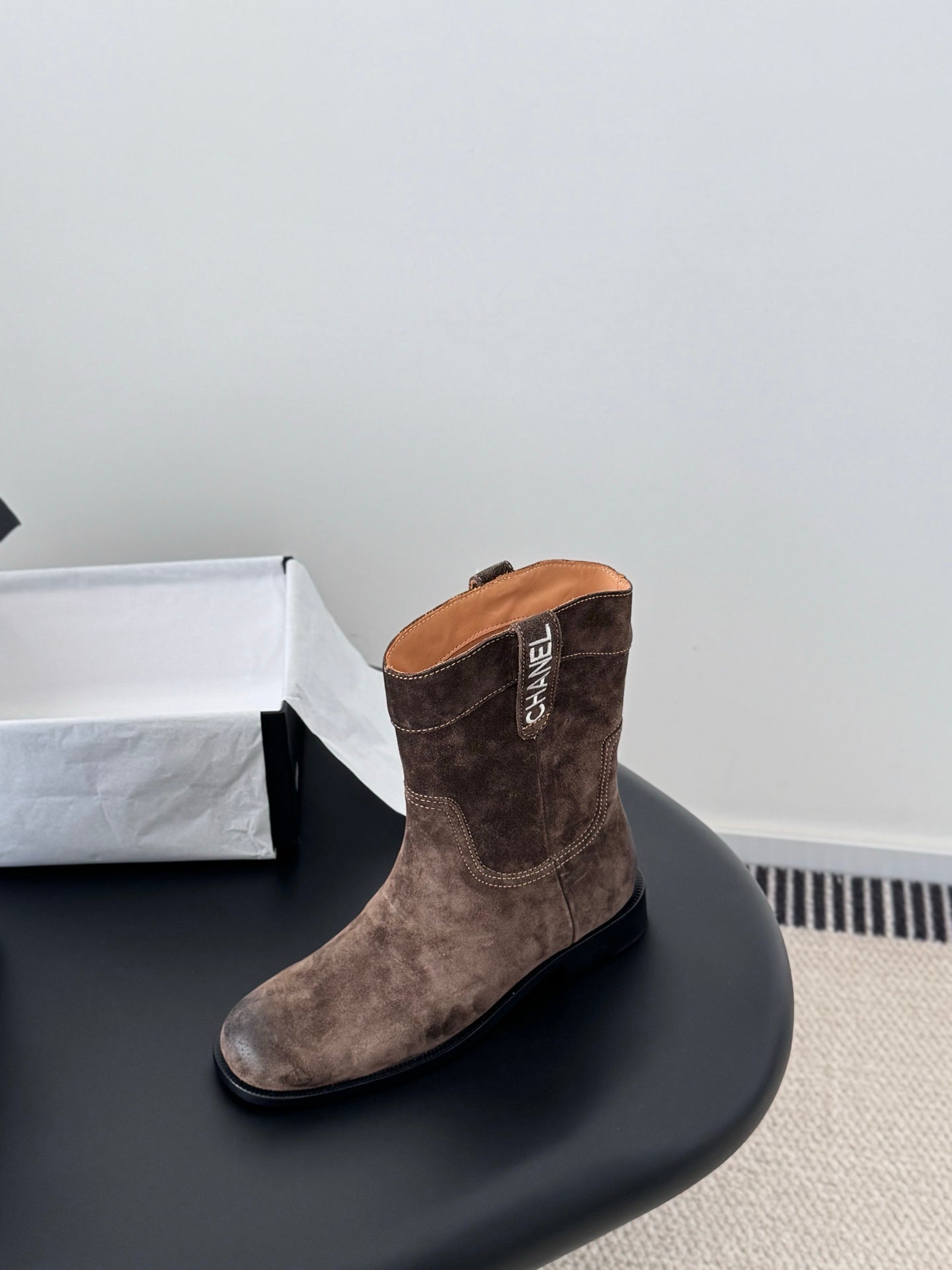 Che New genuine leather flat-soled fashion ankle boots