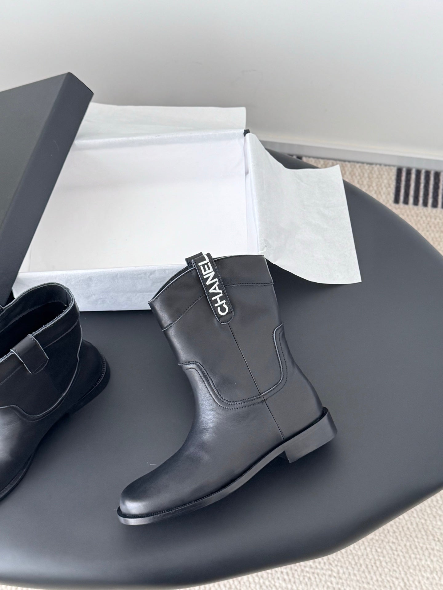 Che New genuine leather flat-soled fashion ankle boots