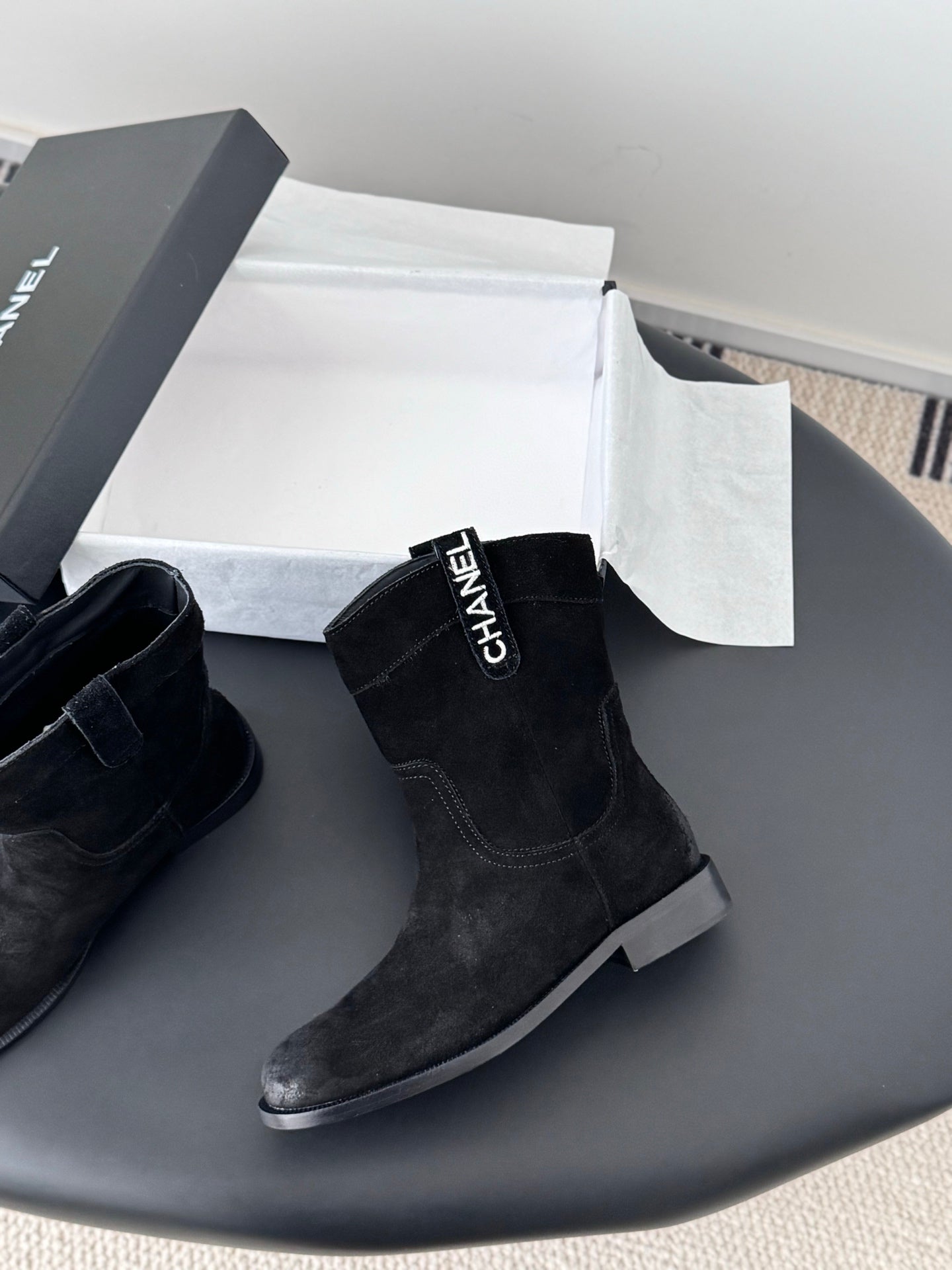 Che New genuine leather flat-soled fashion ankle boots